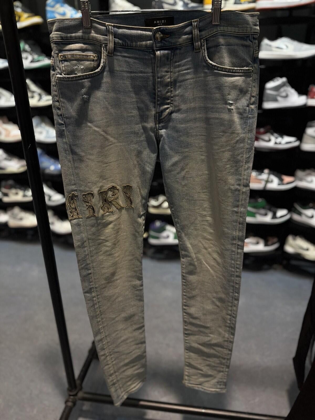 Amiri Size 33 - Amiri Blue Pants Leg Embroidery Jeans Size US 33 - 1 Thumbnail