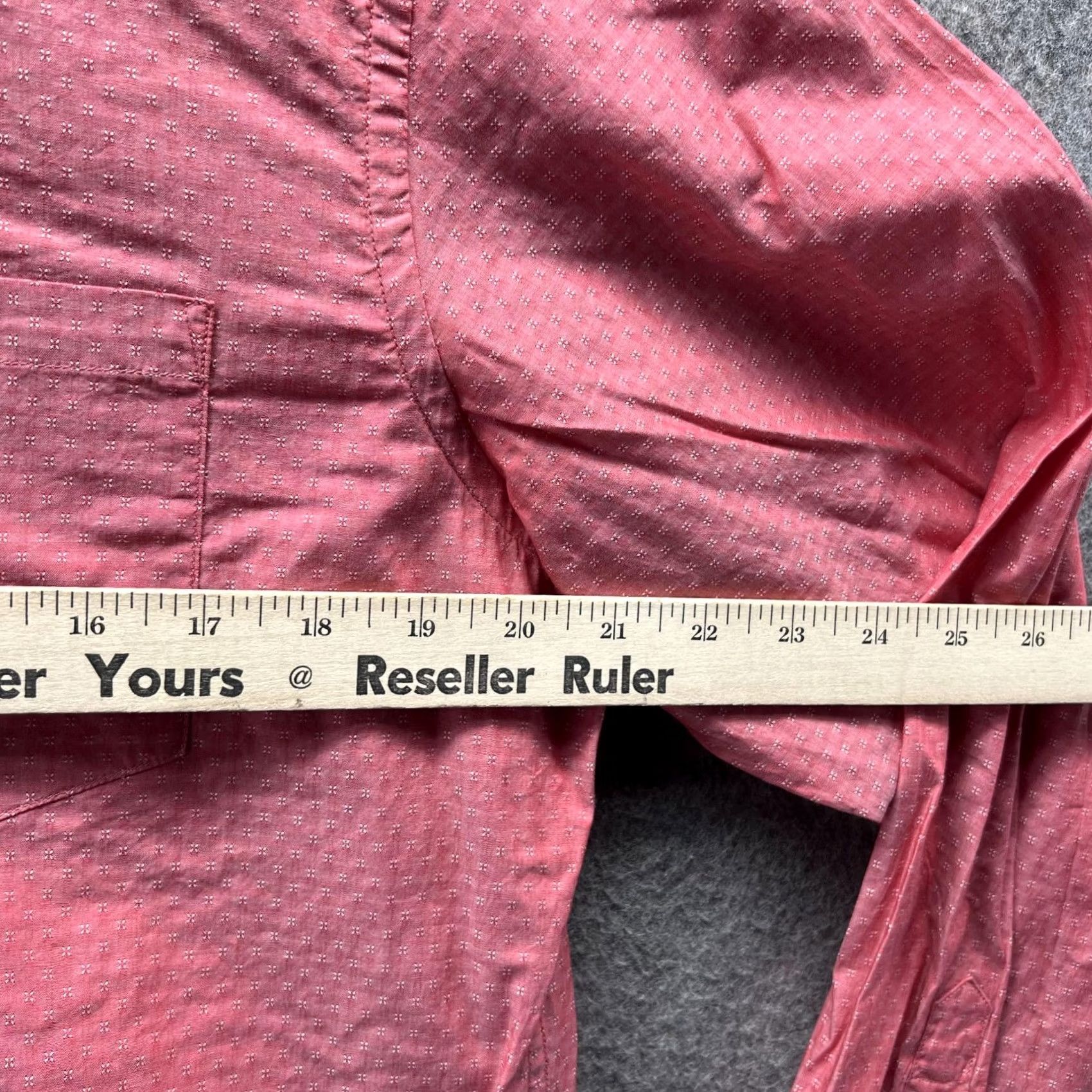 Banana Republic VINTAGE Banana Republic Shirt Men Medium Salmon Pink Dots Button Down Slim Fit Preppy Size US M / EU 48-50 / 2 - 5 Thumbnail