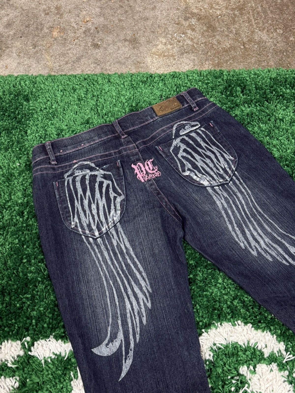 Juicy Couture Jeans RARE Juicy Couture Denim Paint Angel Wings Pink Y2K Jeans 28 Size 28" / US 6 / IT 42 - 4 Thumbnail