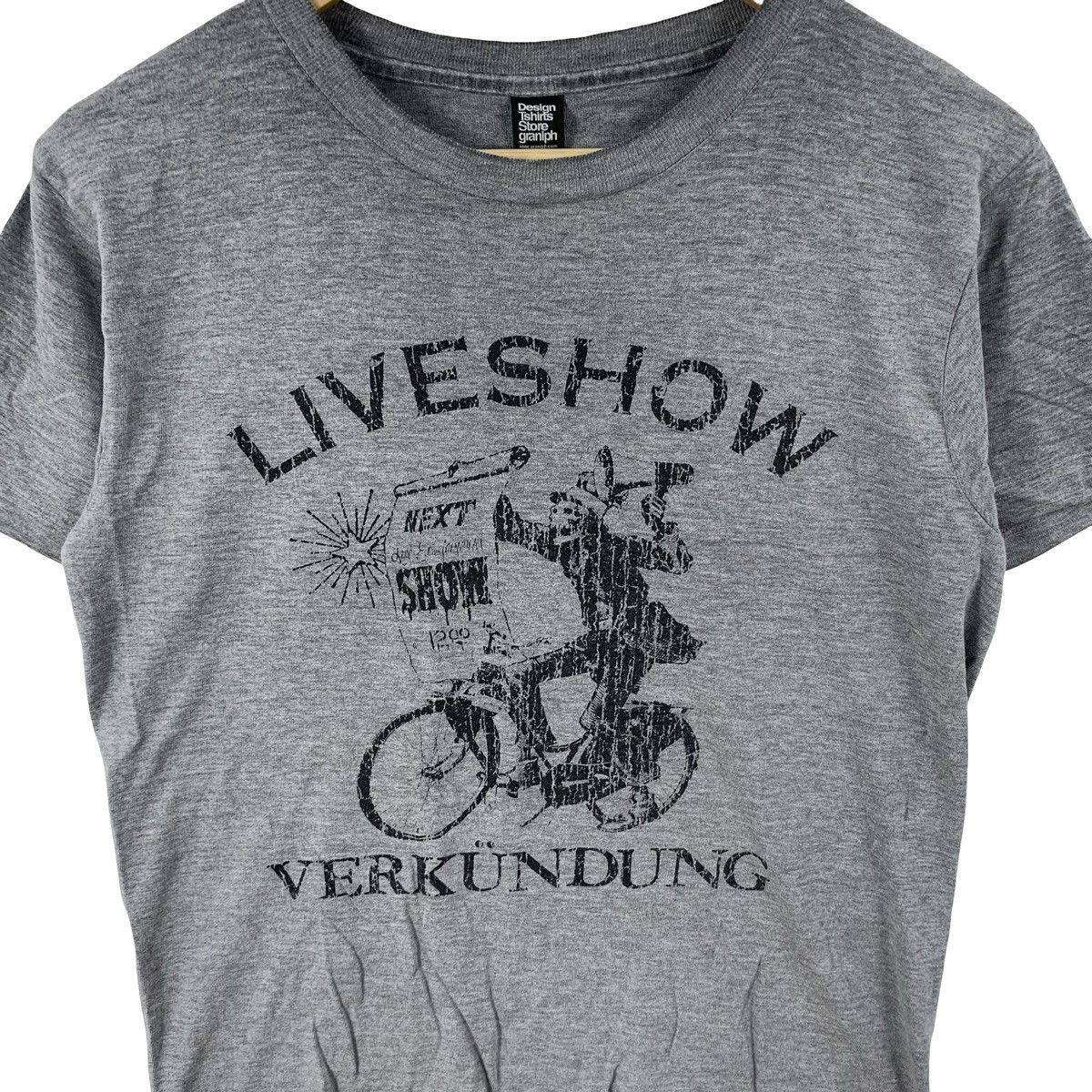Vintage Vintage Liveshow Verkundung Graphic Distressed Bicycle Size US S / EU 44-46 / 1 - 6 Thumbnail