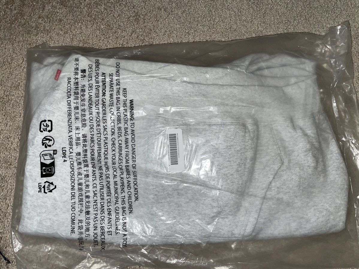 Supreme Supreme Wild Embroidered Hooded Sweatshirt (Ash Grey) Size US S / EU 44-46 / 1 - 5 Thumbnail
