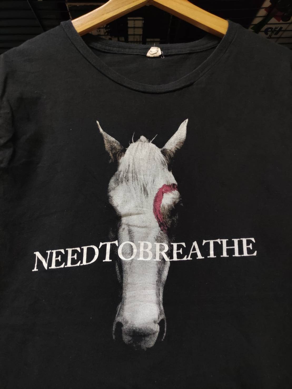 Band Tees Vtg 00's Needtobreathe " The Outsiders" Album Promo T-Shirt Size US M / EU 48-50 / 2 - 1 Thumbnail