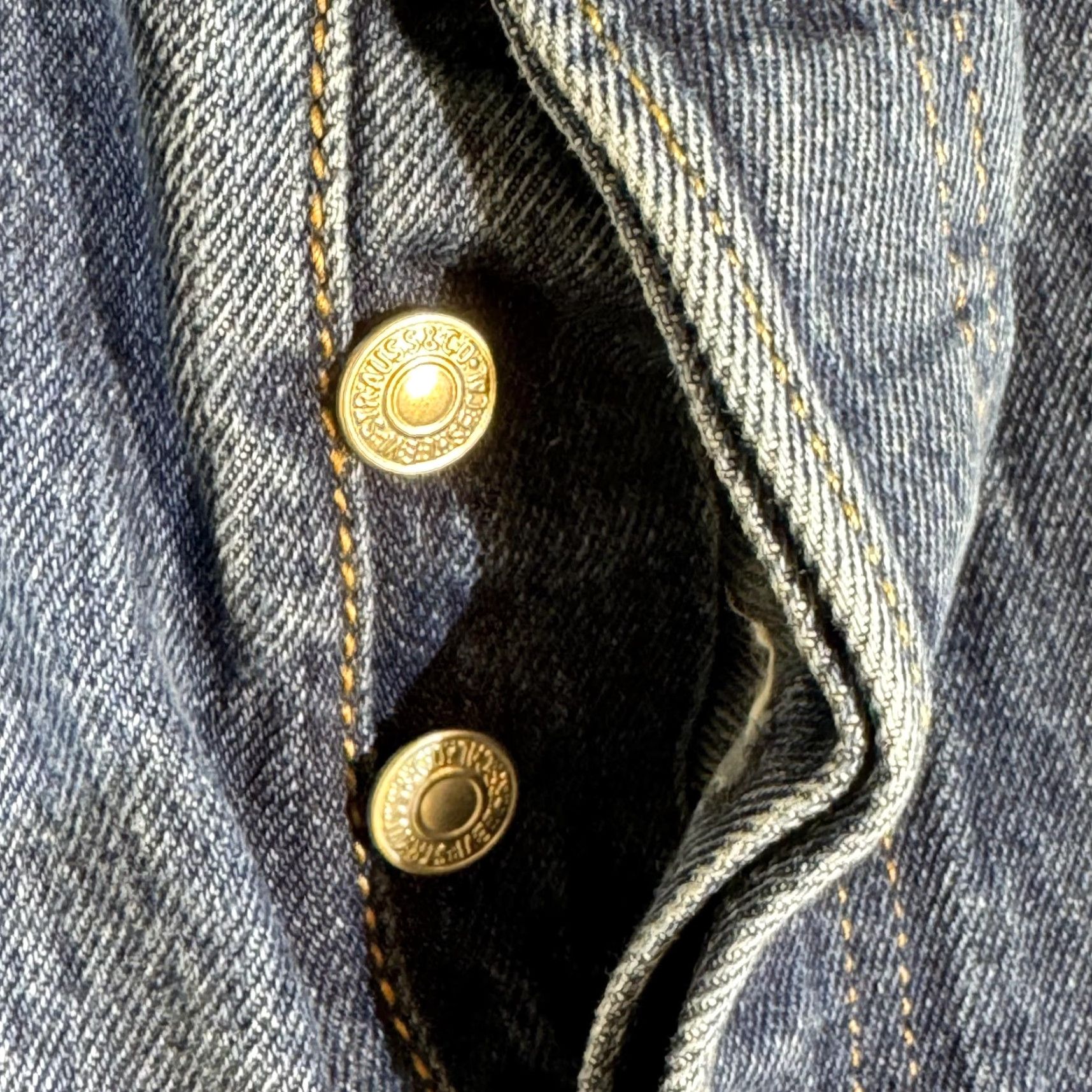 Levi's VINTAGE Levi's 501 Jeans Mens 36x30 Blue Button Fly Straight denim Made Poland Size US 36 / EU 52 - 3 Thumbnail