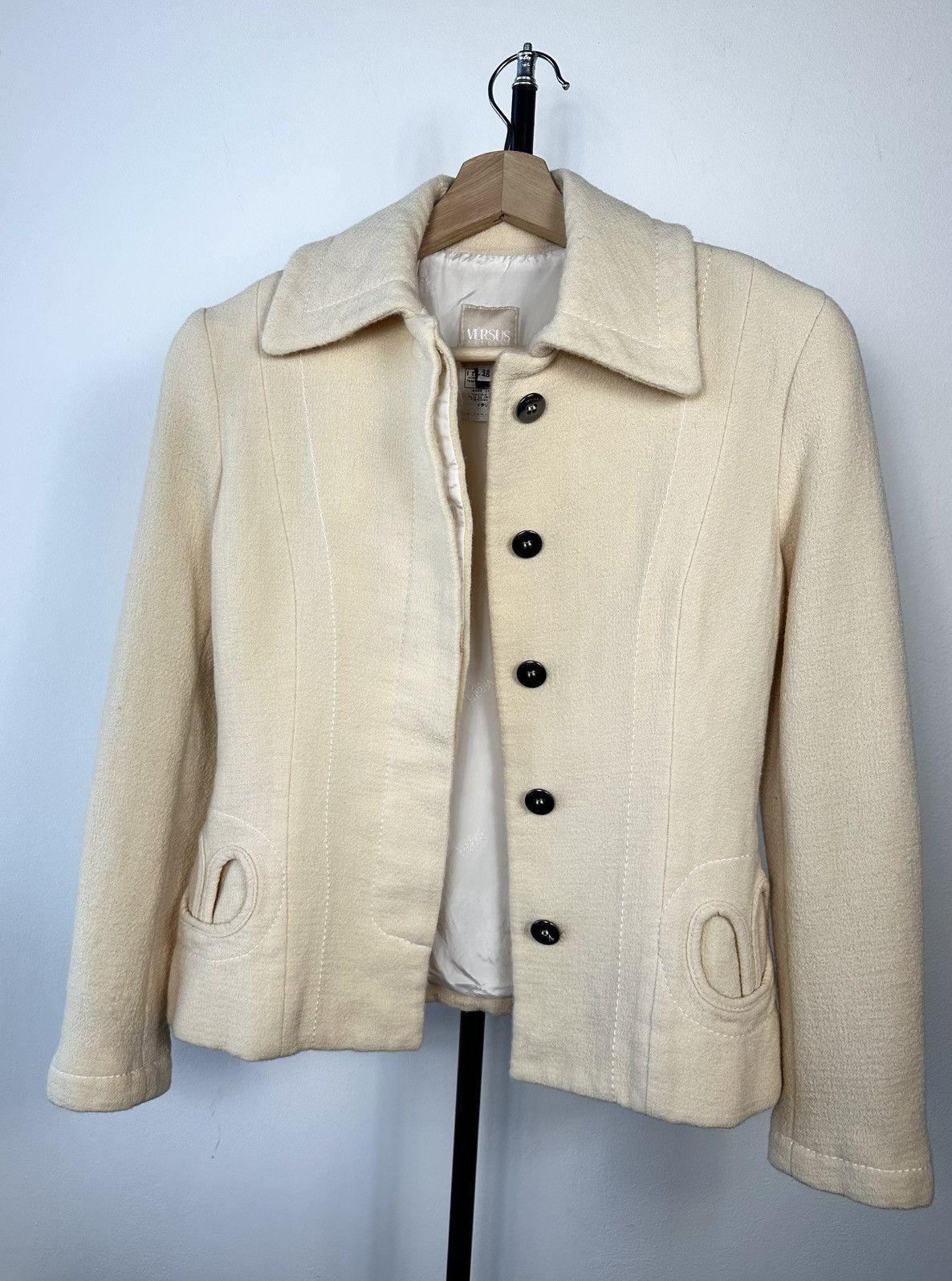 Versus Vintage Versus Versace Wool Jacket Cream/Off-White Size S / US 4 / IT 40 - 2 Thumbnail