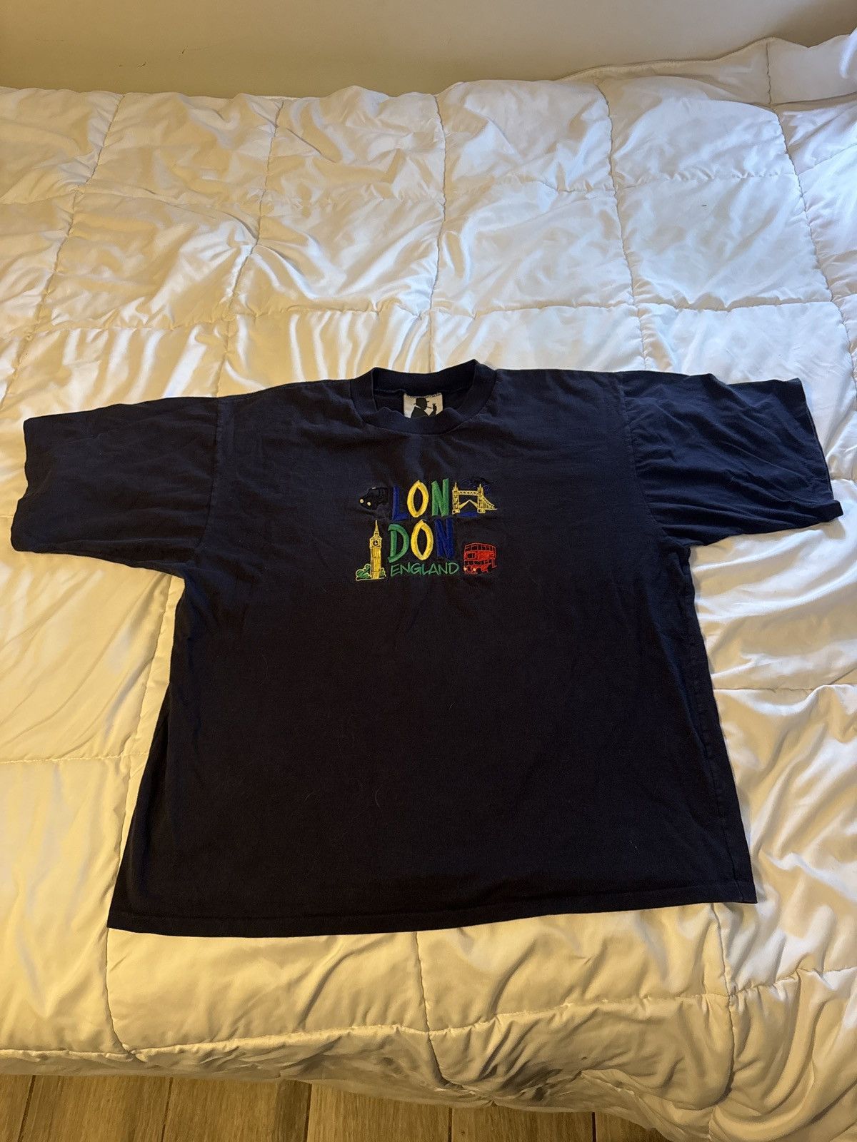 Vintage Vintage 90s London Churchill Embroidered Tee XL Size US XL / EU 56 / 4 - 2 Thumbnail