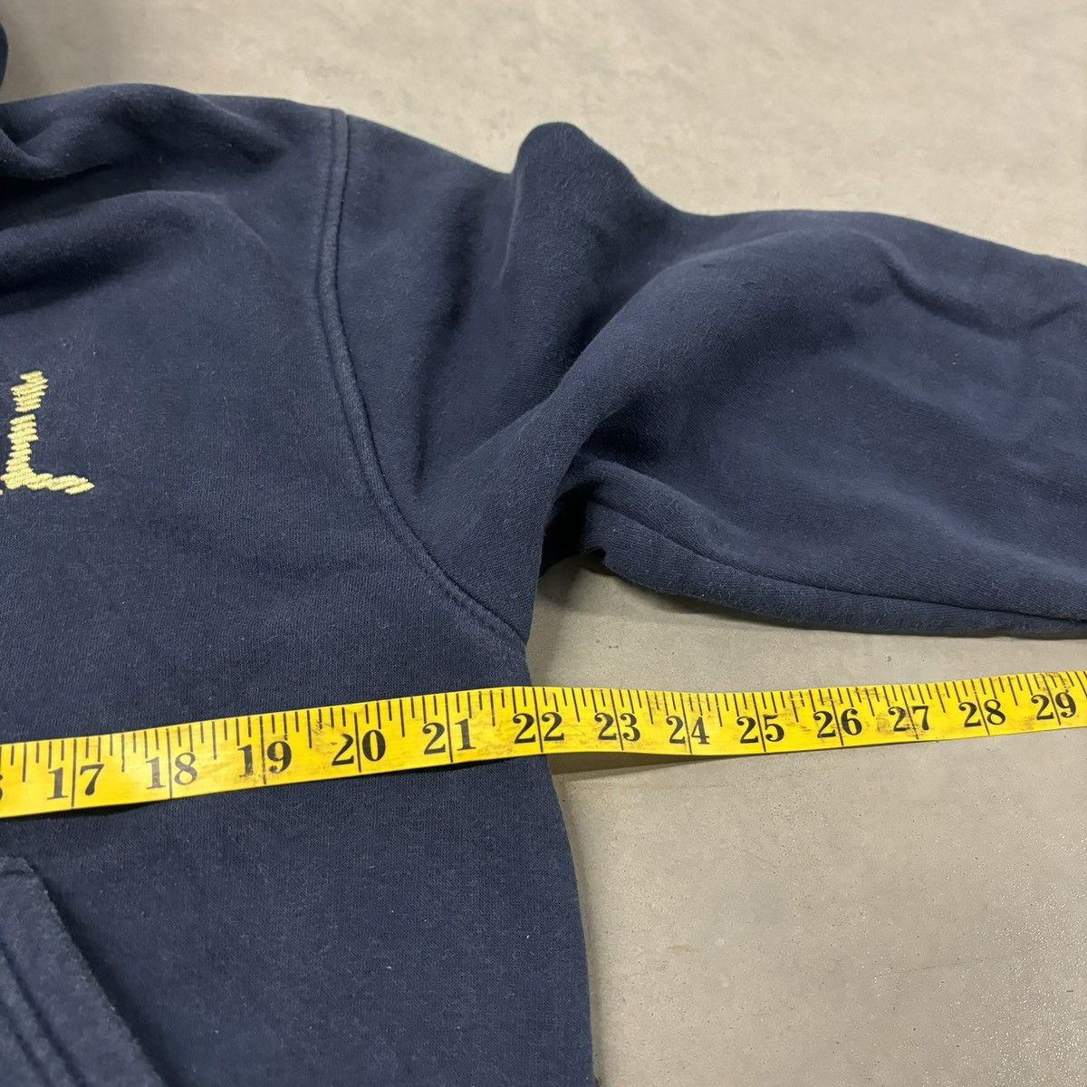 Nike Vintage Y2K Nike Basketball Center Swoosh Hoodie Size US S / EU 44-46 / 1 - 6 Thumbnail