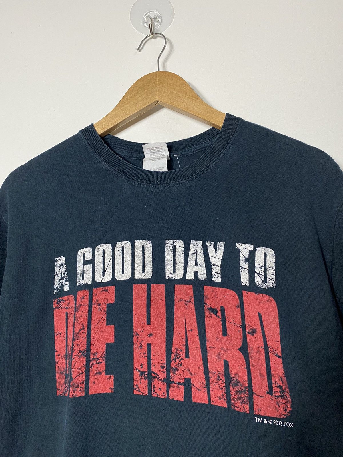 Vintage Vintage Y2K A Good Day To Die Hard Movie T-shirt Size US M / EU 48-50 / 2 - 2 Thumbnail