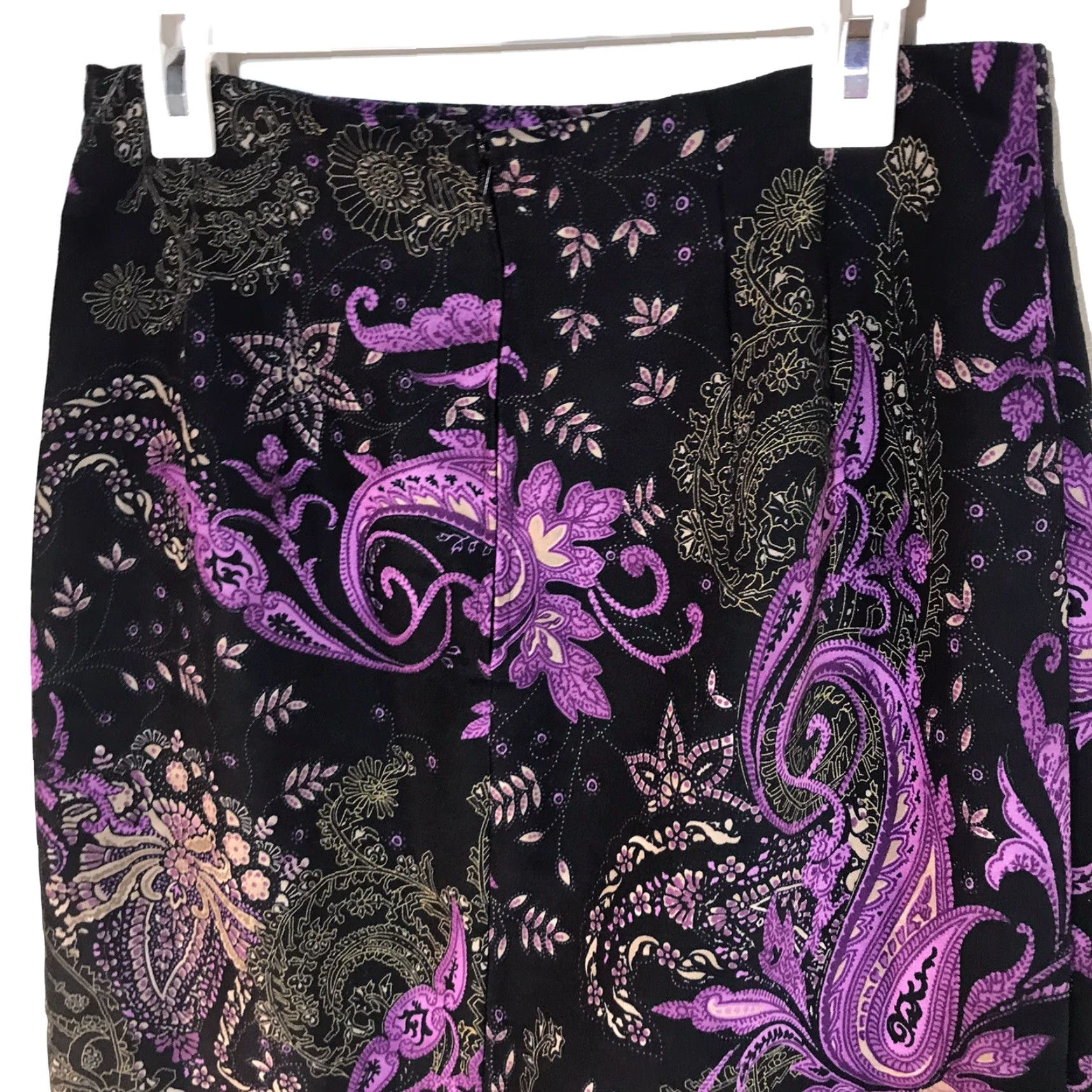 Velvet Briggs Skirt Womens Size 12 Midi Velvet Paisley Straight Modern Bohemian City Art Black Multicolor Zip Slit 33in Waist 30in Regular Size 34" / US 12 / IT 48 - 5 Thumbnail
