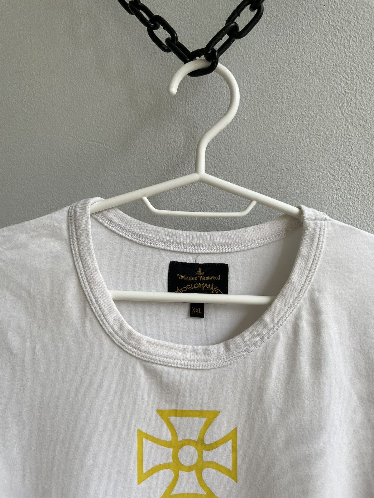Vivienne Westwood Vivienne Westwood Anglomania Big Logo Orb Ehite T-shirt Rare Size US XL / EU 56 / 4 - 4 Thumbnail