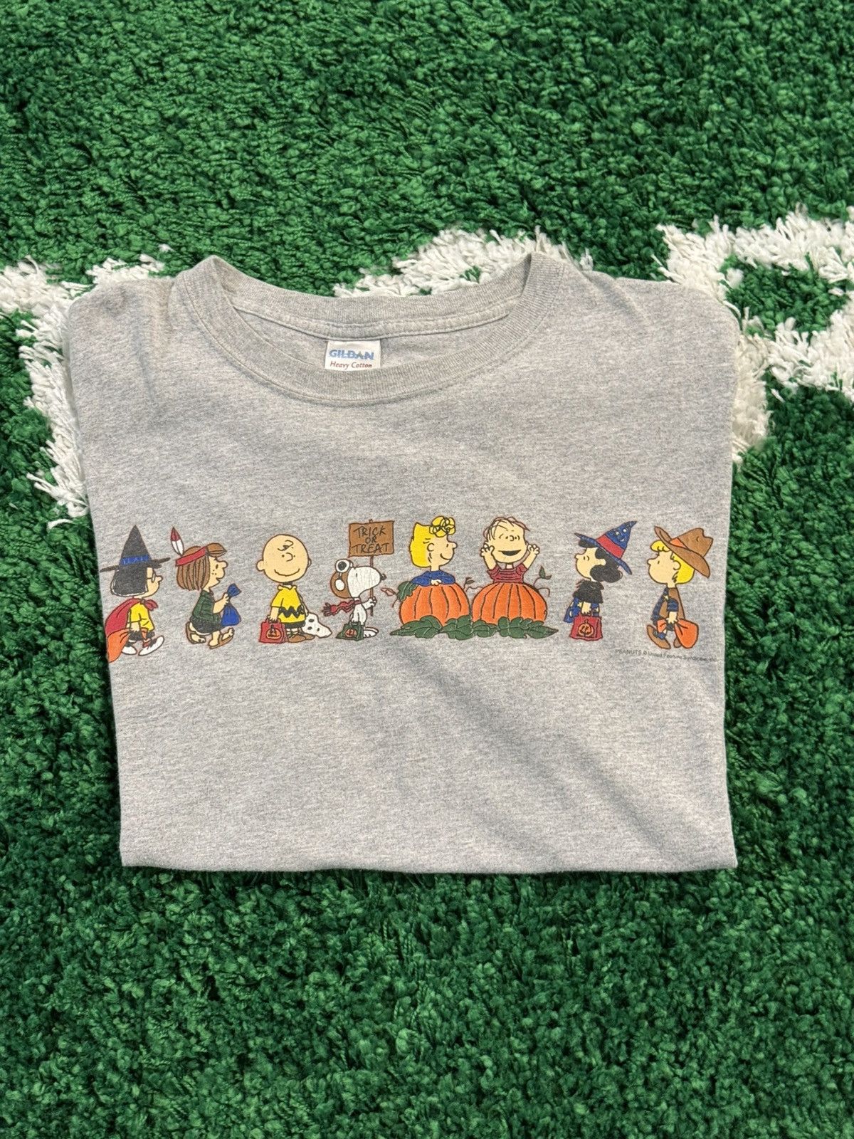 Gildan Vintage Peanuts Grey Snoopy Charlie Brown Halloween Tee XL Size US XL / EU 56 / 4 - 1 Thumbnail