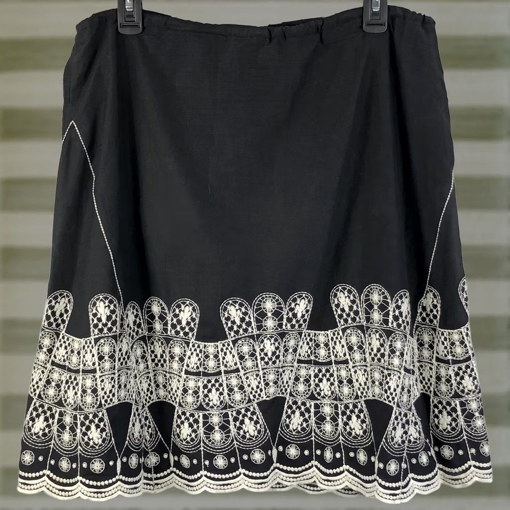 Vintage VINTAGE Max Studio Skirt L Women Short A-Line Embroidered Scallop Hem Black Cotton Casual Workwear Boho Grunge Y2K 90s Fairy Mens Womens Girls Boys Size 36" / US 14 / IT 50 - 1 Thumbnail