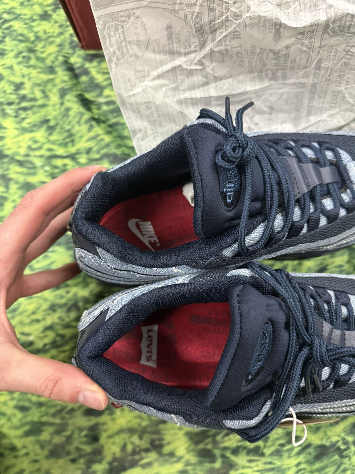 Nike Nike Air Max OG Levis Obsidian Size US 11 / EU 44 - 10 Thumbnail