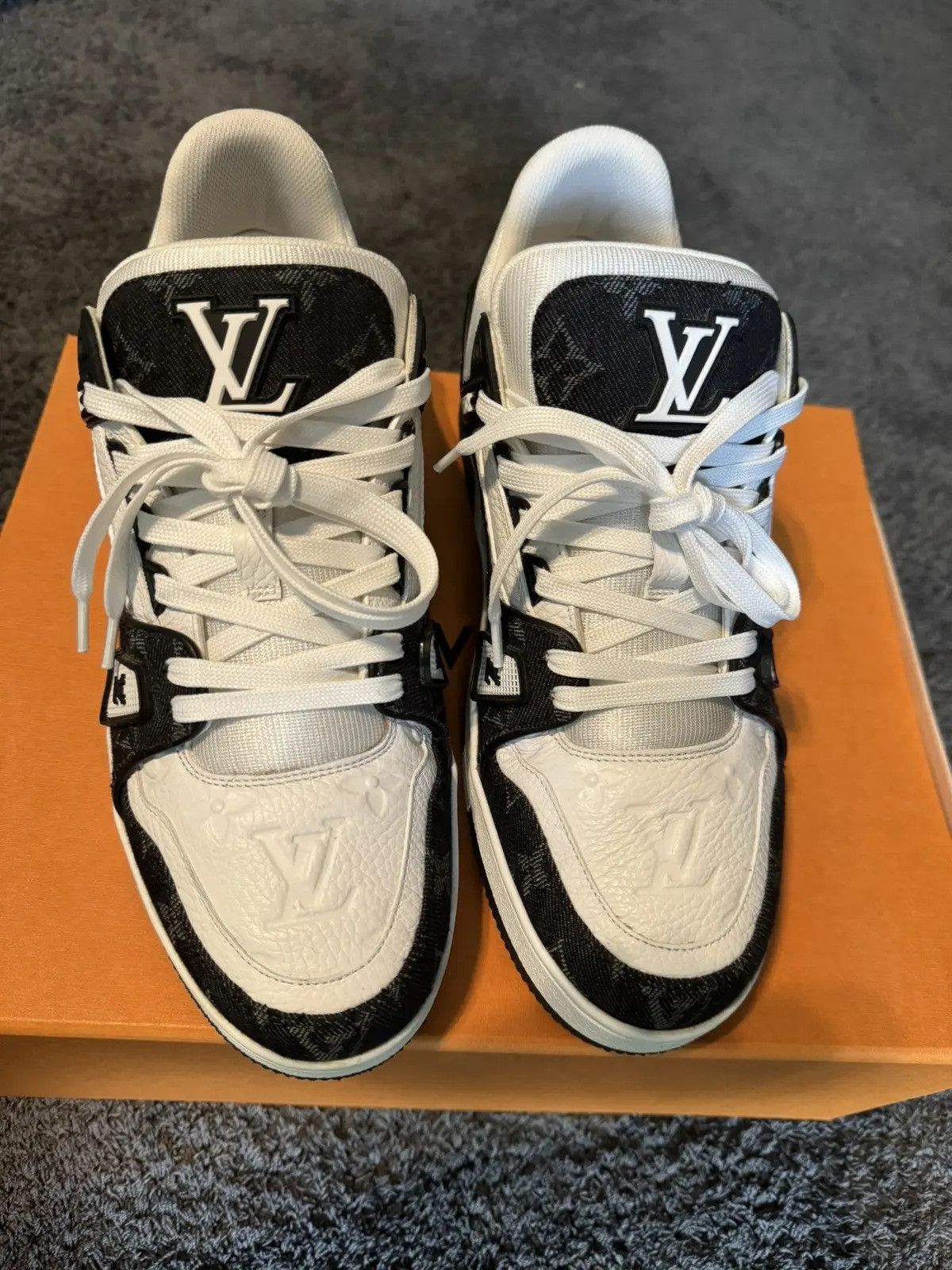 Louis Vuitton Trainer Sneakers Size US 8.5 / EU 41-42 - 8 Thumbnail