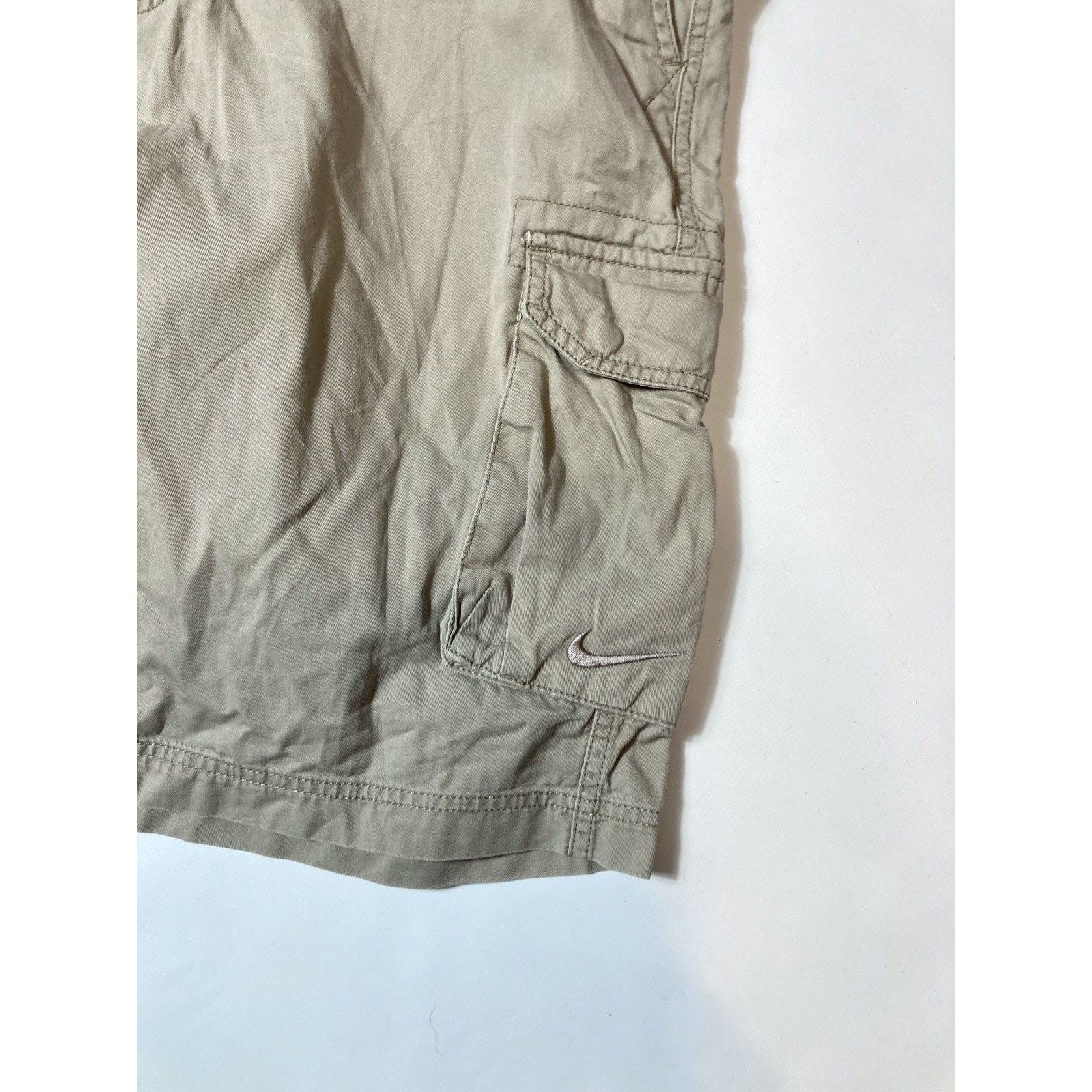 Nike × Vintage Vintage Nike Y2K Style beige Cargo Shorts Size US 36 / EU 52 - 2 Thumbnail