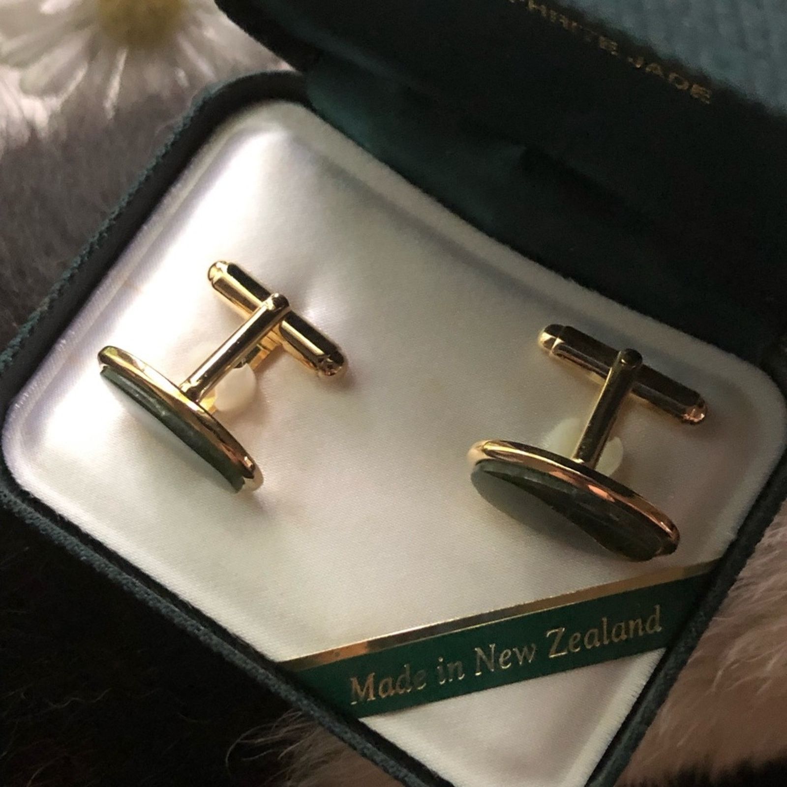 Jewelry Vintage men’s Ariki Nephrite jade 22kt gold cuff links NIB Size ONE SIZE - 3 Thumbnail