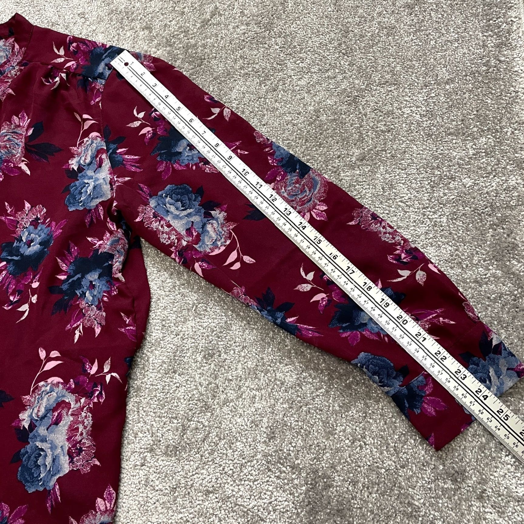 Faded Glory Faded Glory Button-Up Shirt Womens 2XL Purple Floral Top Blouse Long Sleeve Crew Neck Classic Fit Satin Chiffon Polyester Size XXL / US 16-18 / IT 52-54 - 5 Thumbnail