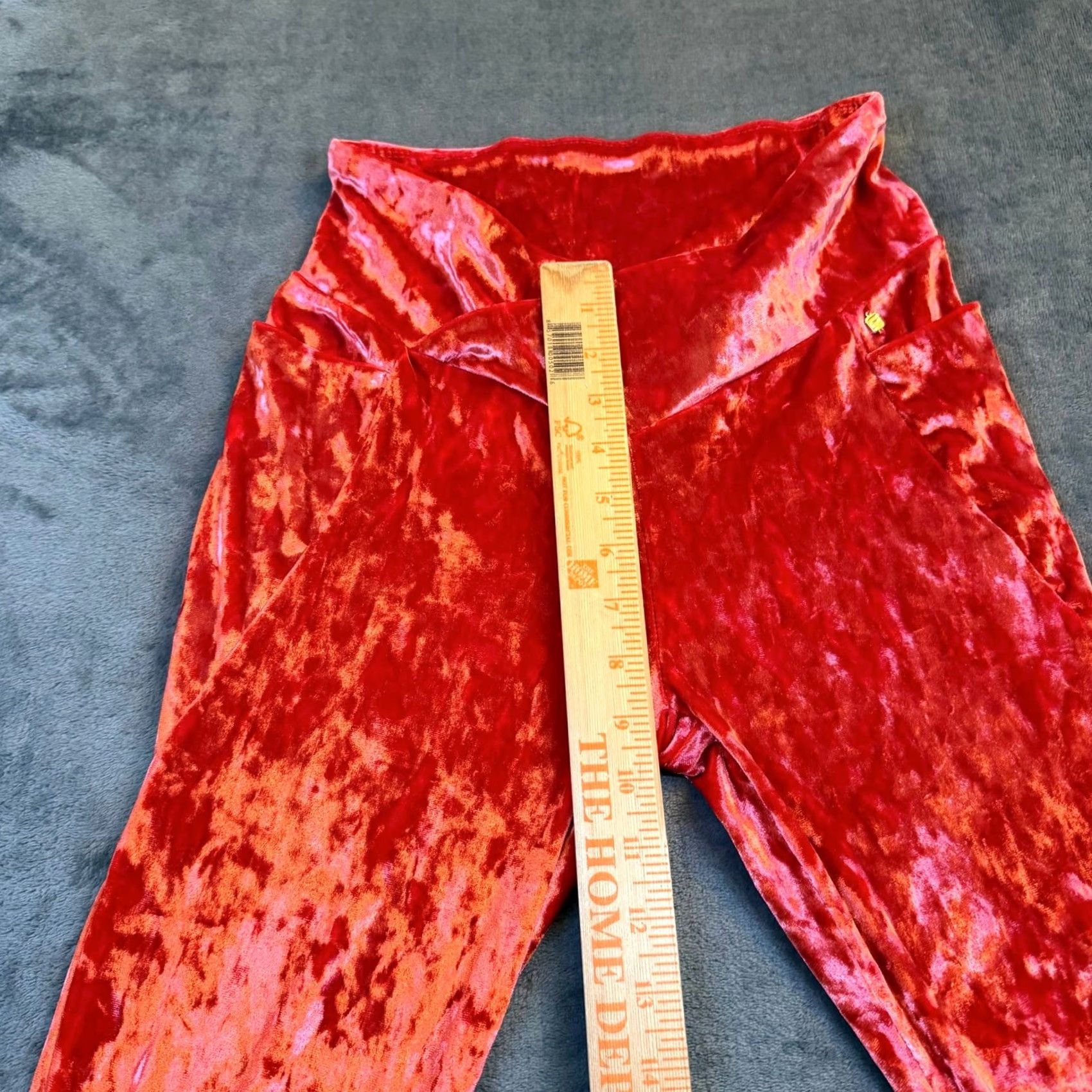 Fabletics Fabletics Red High Waisted Pockets Velvet Leggings M Womens Slim Athleisure Size 32" / US 10 / IT 46 - 7 Thumbnail