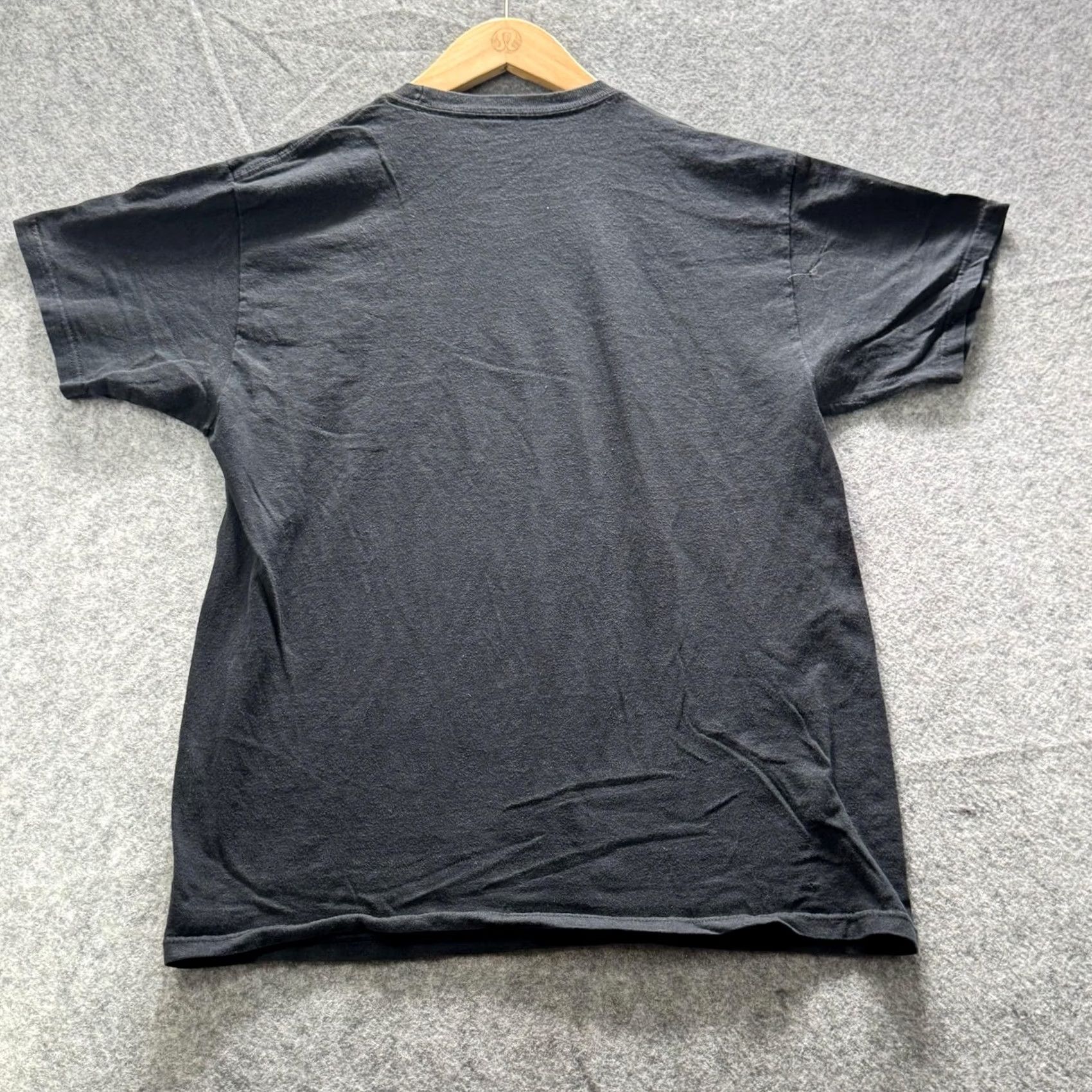 Logo 7 Batman Shirt Mens M Black Distressed Logo Graphic Tee Crewneck Cotton Tagless Size US M / EU 48-50 / 2 - 7 Thumbnail