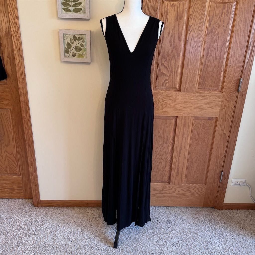Shein Shein Women's Black Sleeveless V-Neck Maxi Dress Size S 4 Size S / US 4 / IT 40 - 1 Thumbnail