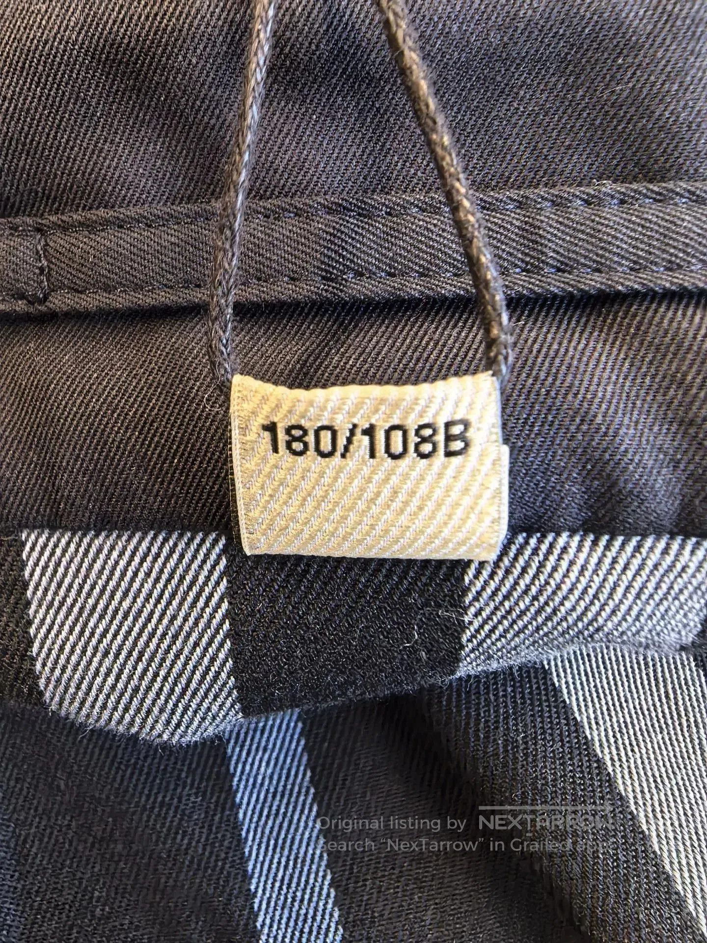 Burberry Burberry Men's Trench Coat in Black. Size US M / EU 48-50 / 2 - 7 Thumbnail