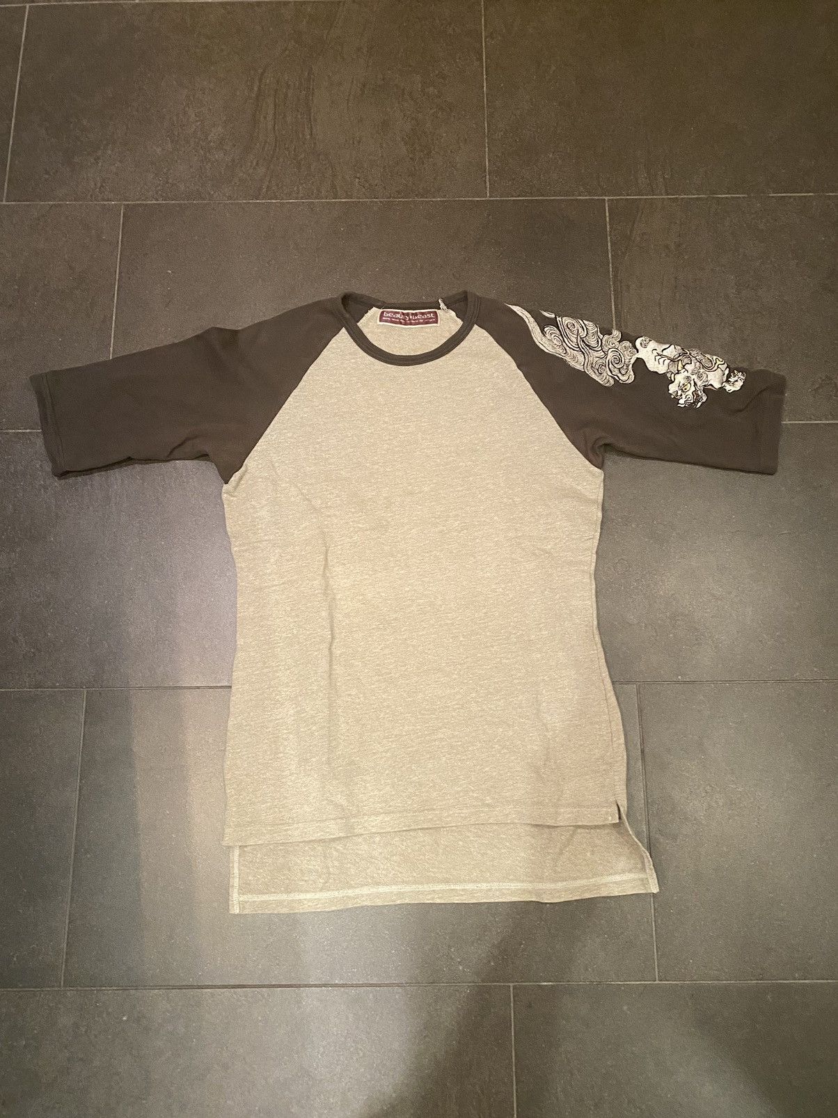 Beauty Beast Beauty beast raglan shirt Size US S / EU 44-46 / 1 - 1 Thumbnail