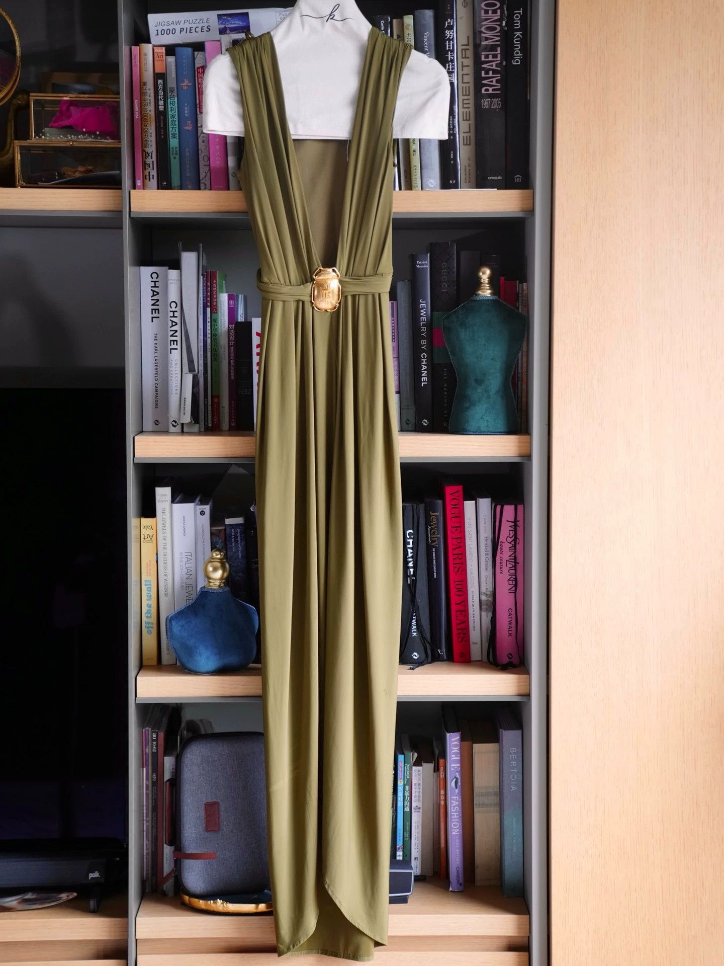 Balmain Balmain Egyptian Scarab Deep V Moss Green Long Dress Size M / US 6-8 / IT 42-44 - 2 Thumbnail