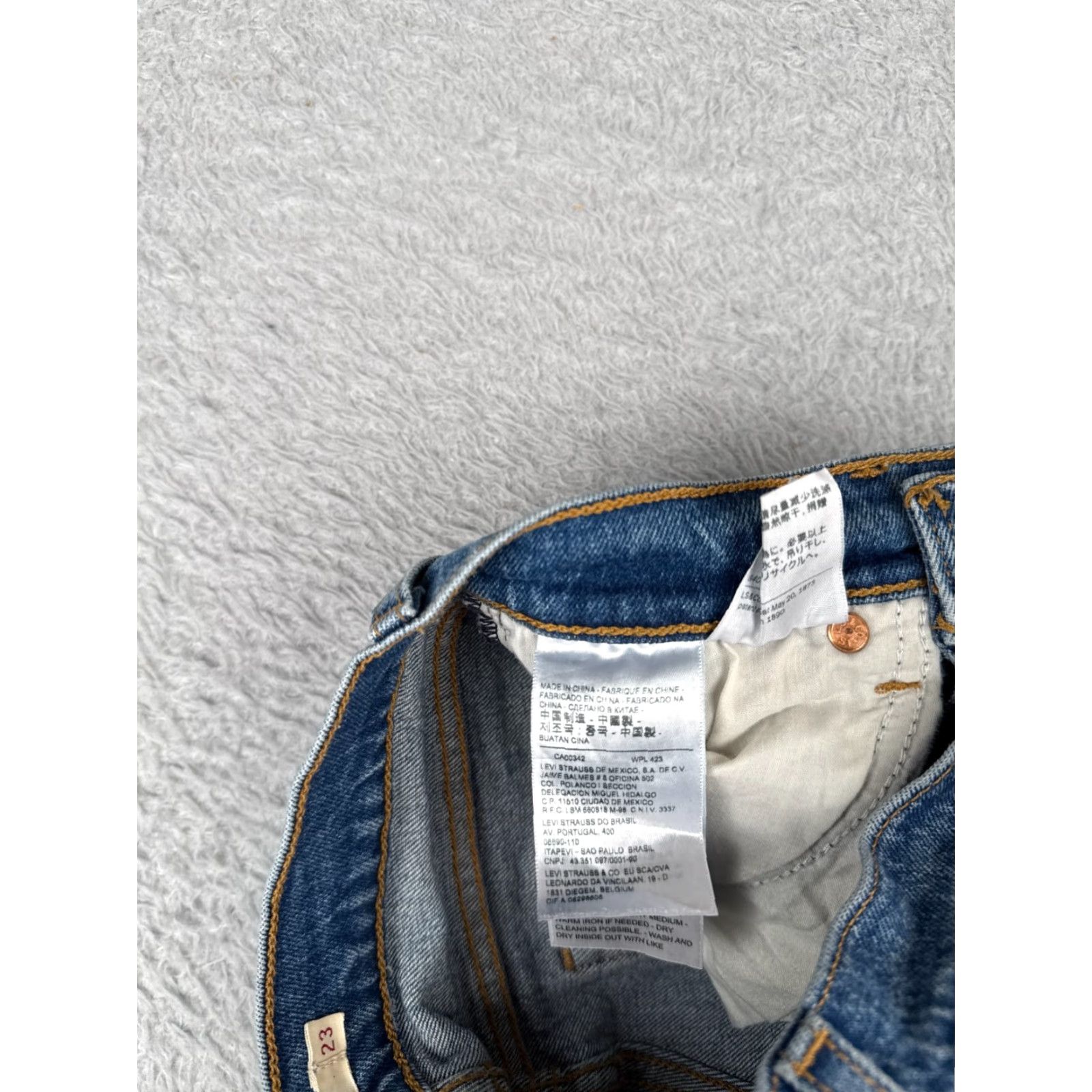 Levi's Levi's Premium Jeans Womens 23 Blue Denim Big E Wedgie Straight Mid Rise 23x25 Jeans Size 40" / US 18 - 7 Thumbnail
