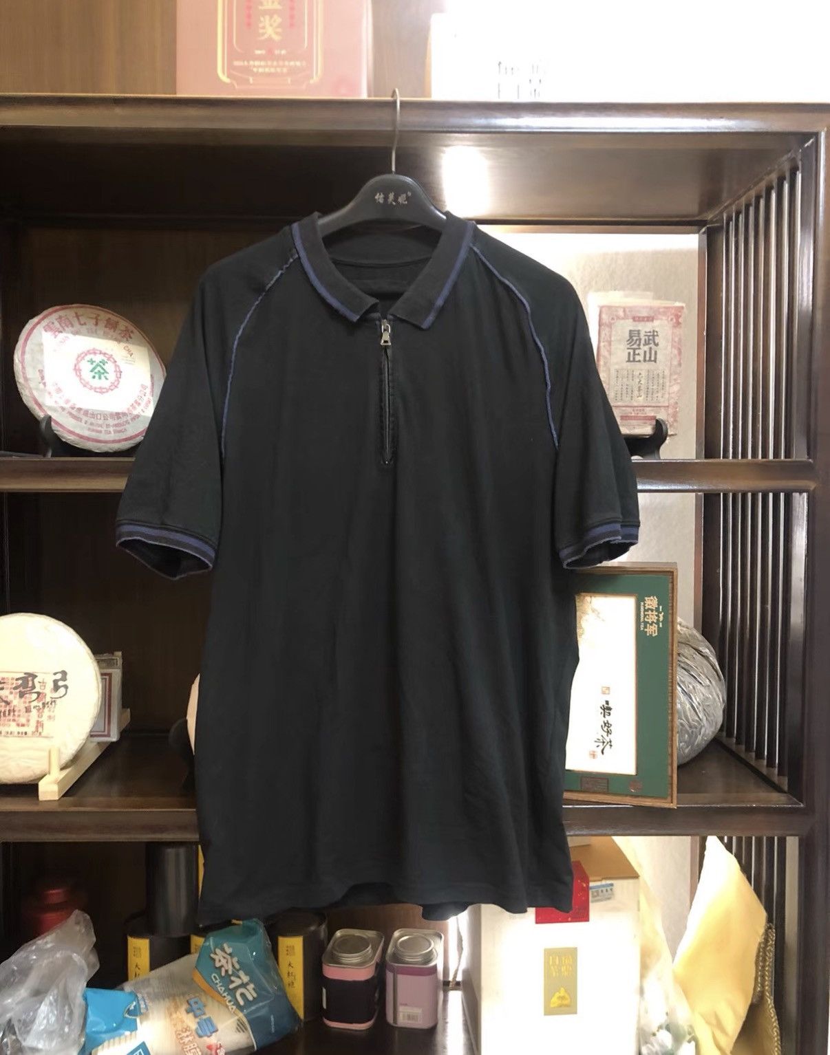 Prada Prada Classic Back Zip Red Label Polo J2 Size US XL / EU 56 / 4 - 1 Thumbnail