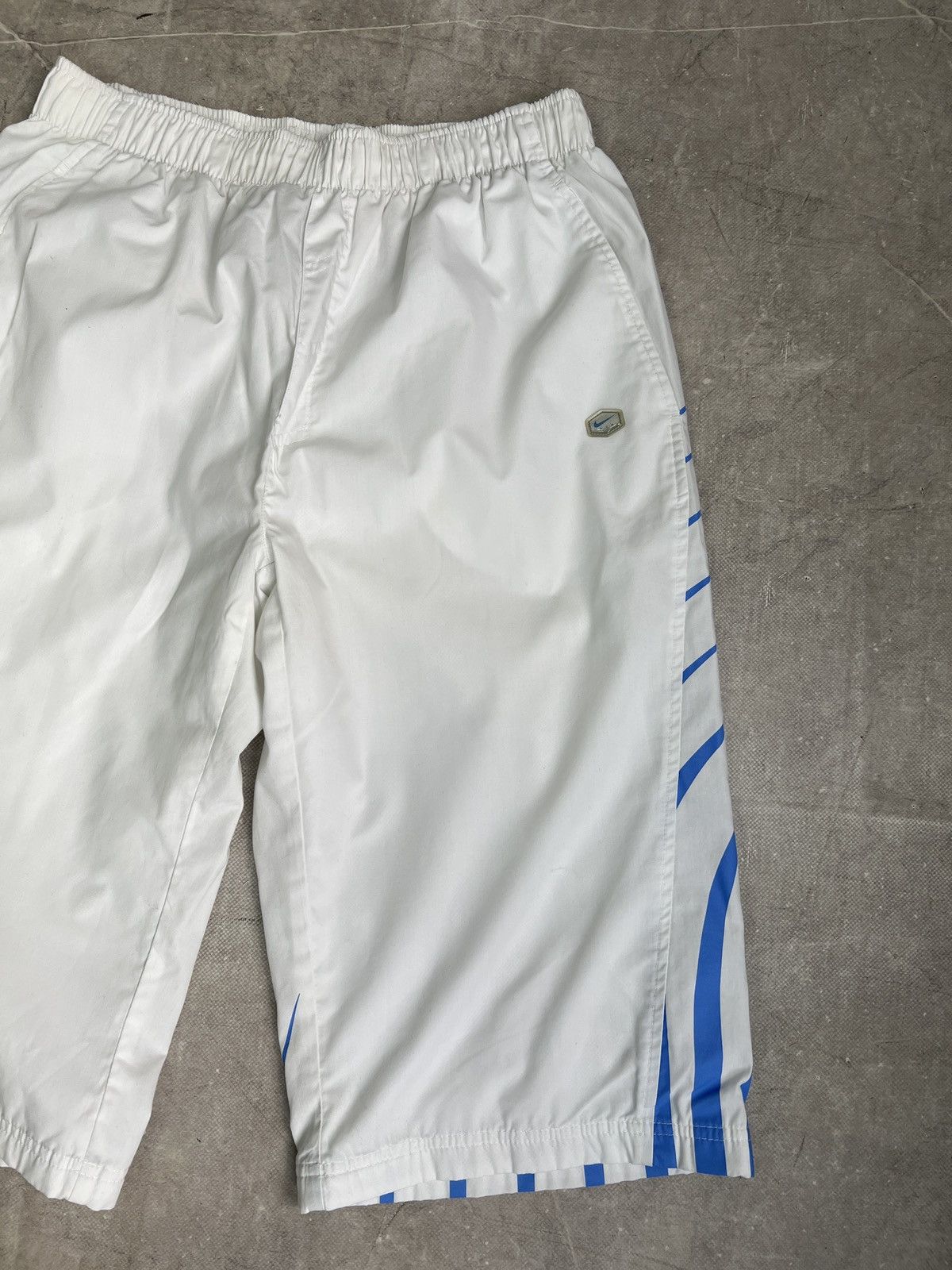 Nike Nike nylon wide leg TN streetwear drill shorts y2k Size US 34 / EU 50 - 2 Thumbnail