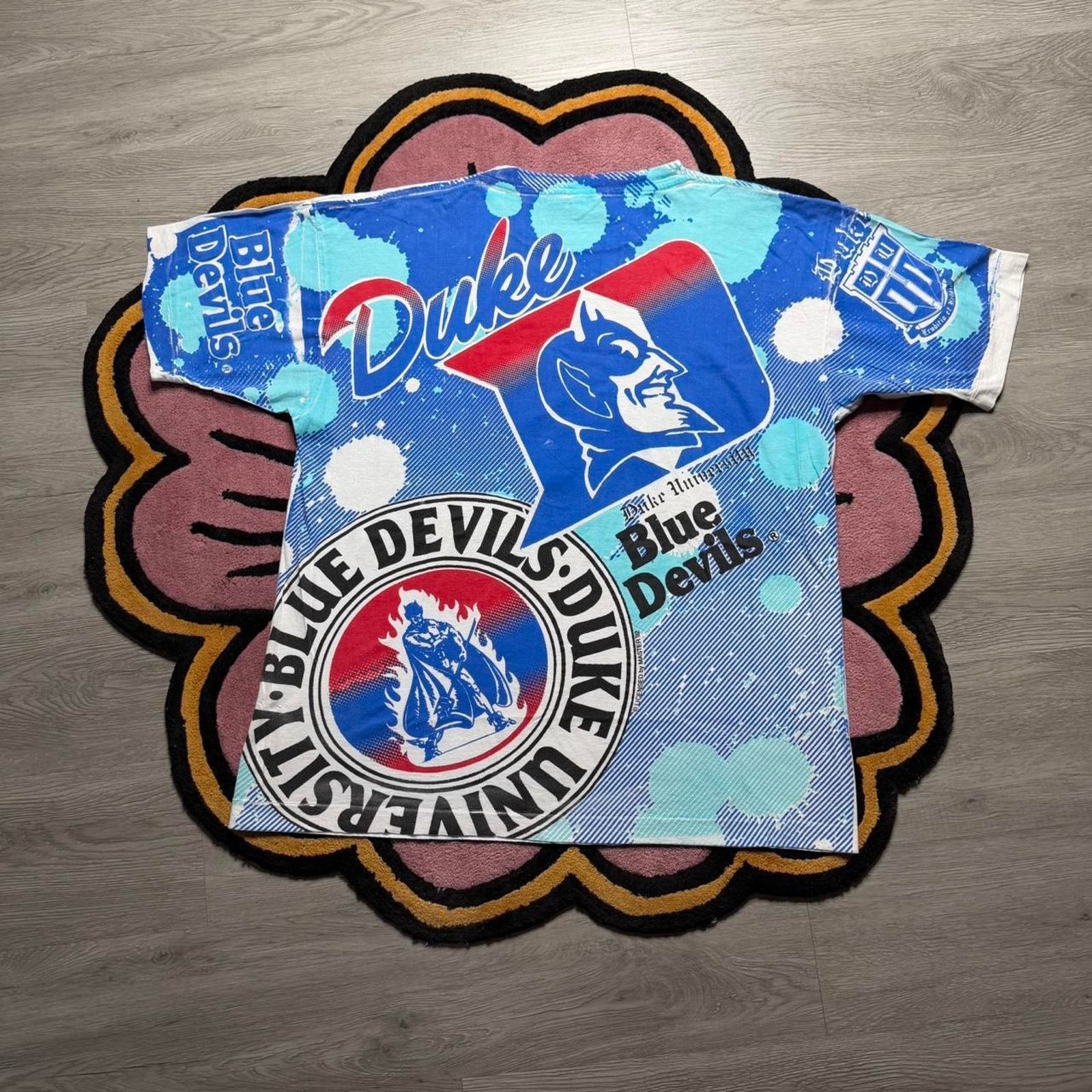 NCAA × Vintage Vintage 90’s Duke University Blue Devils AOP Graphic T-shirt Size US XL / EU 56 / 4 - 7 Thumbnail