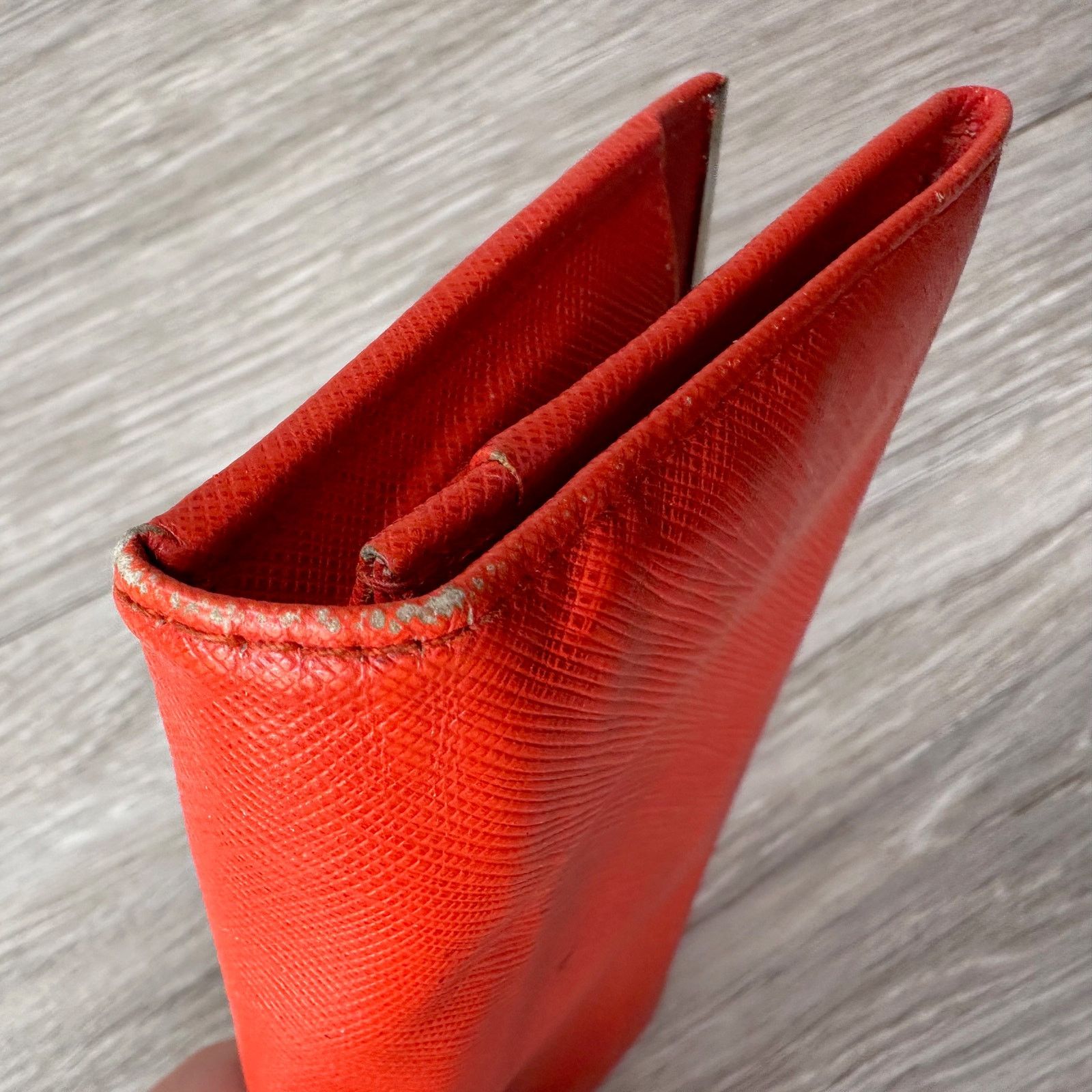 Salvatore Ferragamo Salvatore Ferragamo Pamplona Pebble Red Leather Long Wallet Size ONE SIZE - 13 Thumbnail