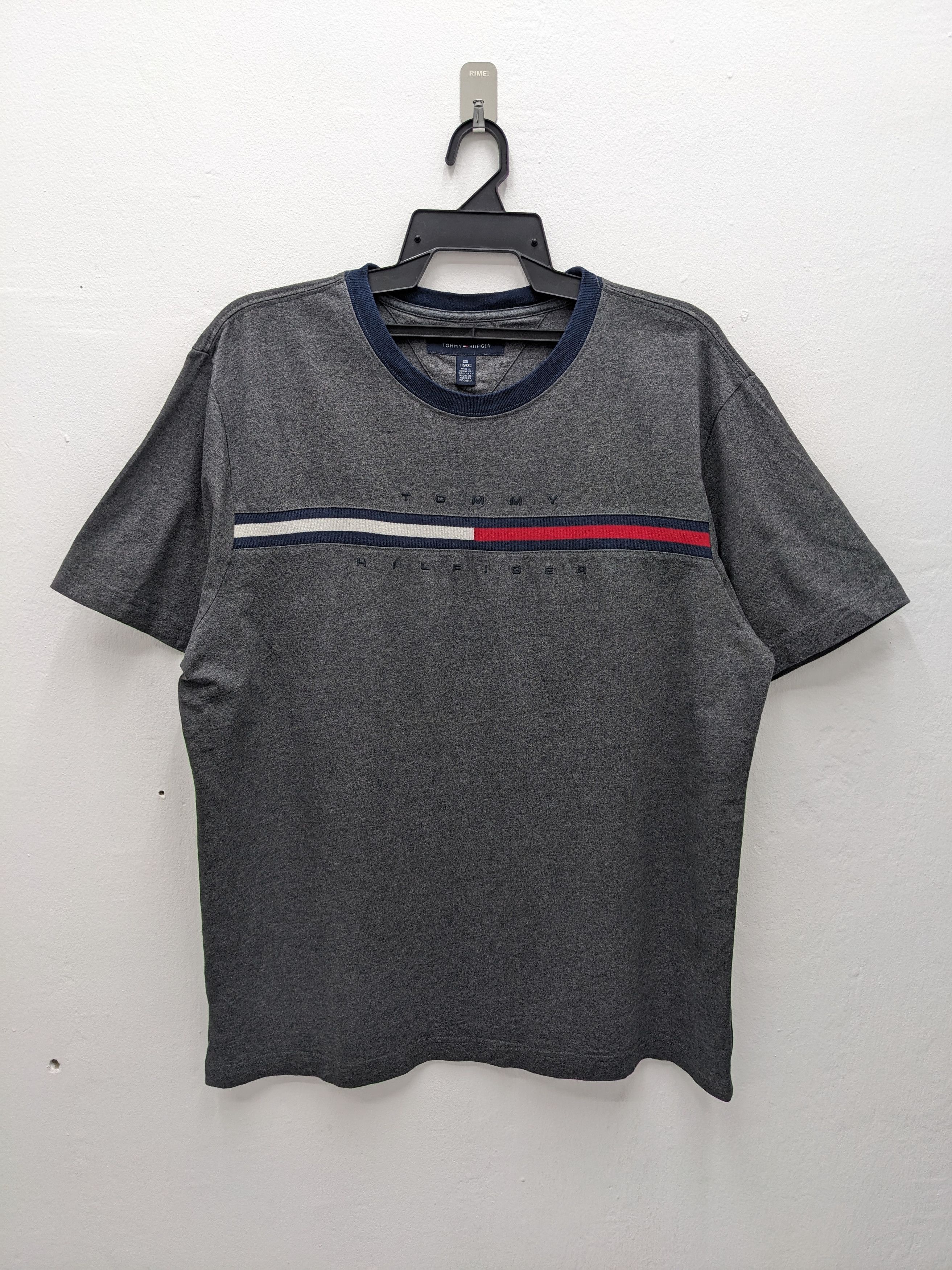 Tommy Hilfiger Tommy Hilfiger Striped Design Tshirt Size US XXL / EU 58 / 5 - 2 Thumbnail