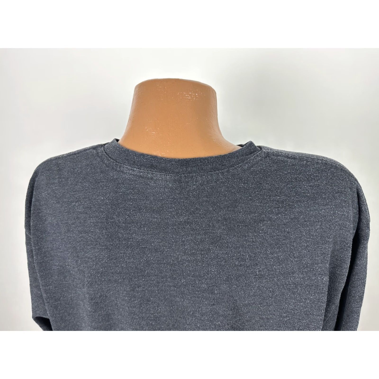 Old Navy VINTAGE Old Navy Shirt Men XL V-Neck Heavyweight Charcoal Heather/Cotton Polyester Minimalist T-Shirt 2000s Mens Size US XL / EU 56 / 4 - 7 Thumbnail