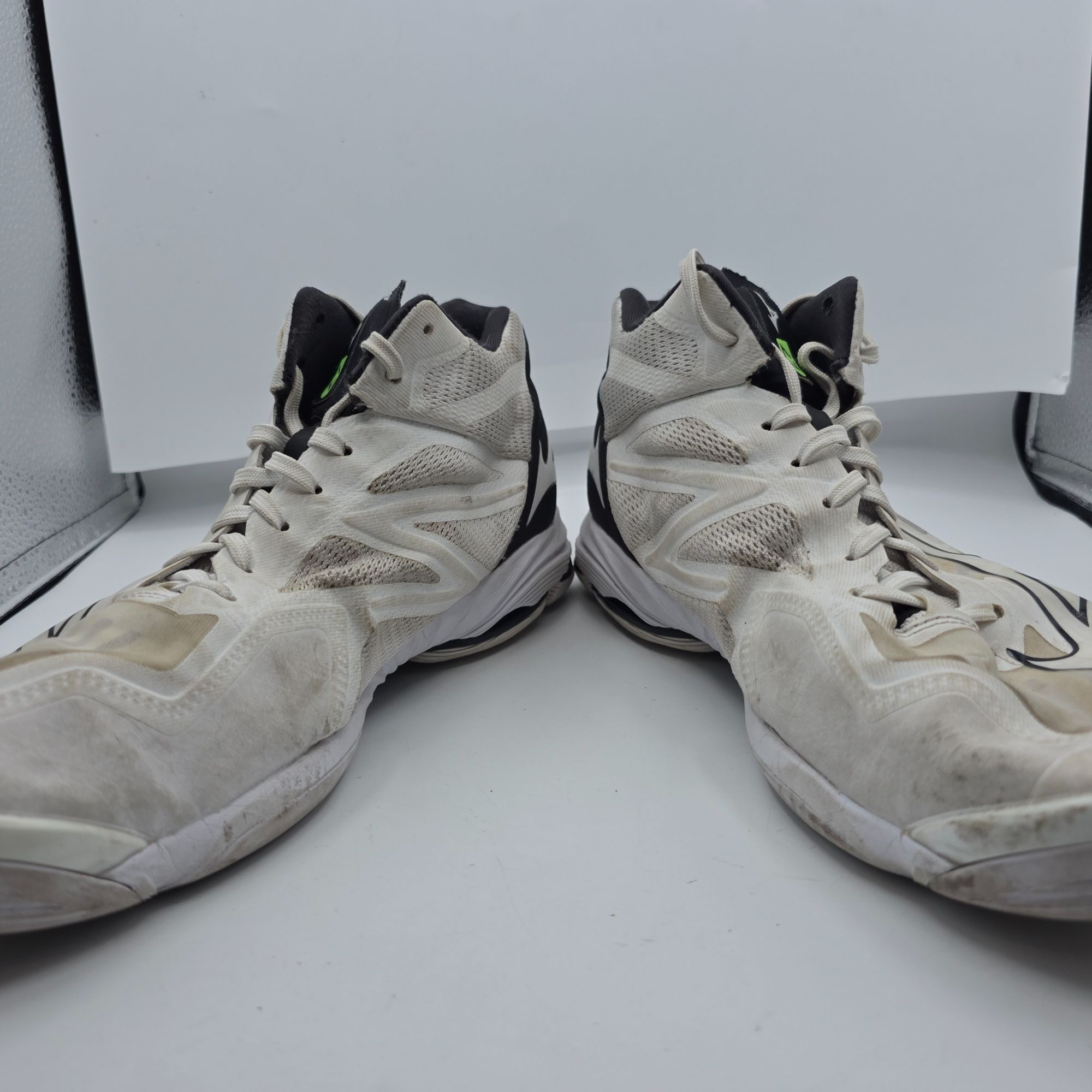 Mizuno Mizuno Wave Lightning Z7 Mens Size 11 Volleyball Shoes White Size US 11 / EU 44 - 3 Thumbnail