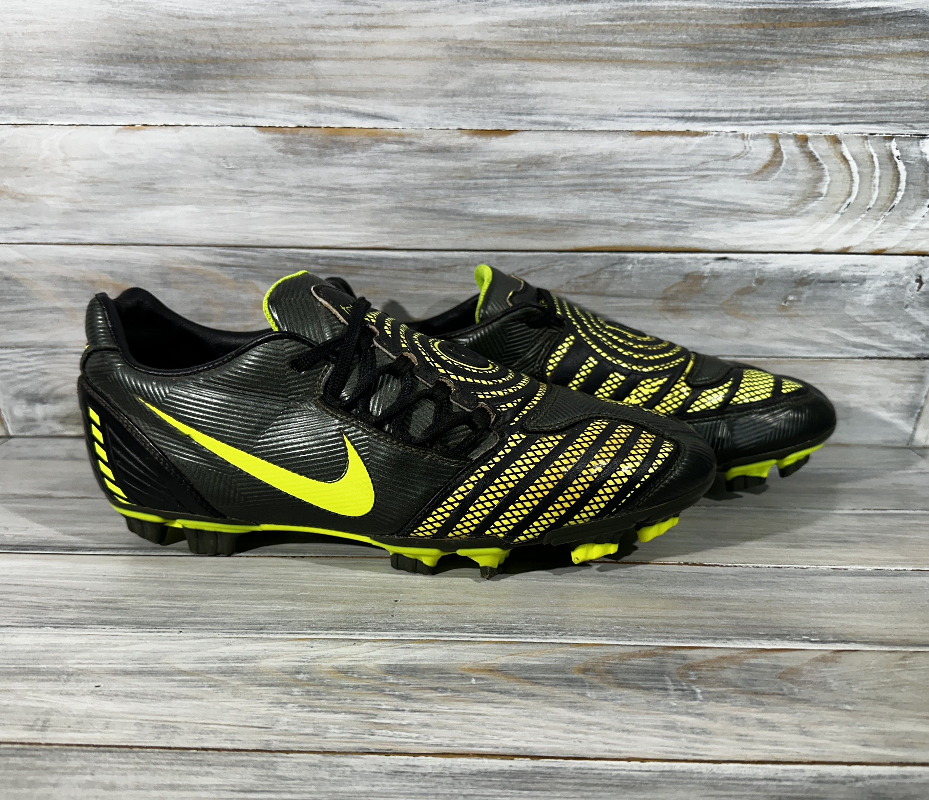 Nike Nike Total 90 Shoot II FG Football Cleats Boots Very Rare Size US 9.5 / EU 42-43 - 1 Thumbnail
