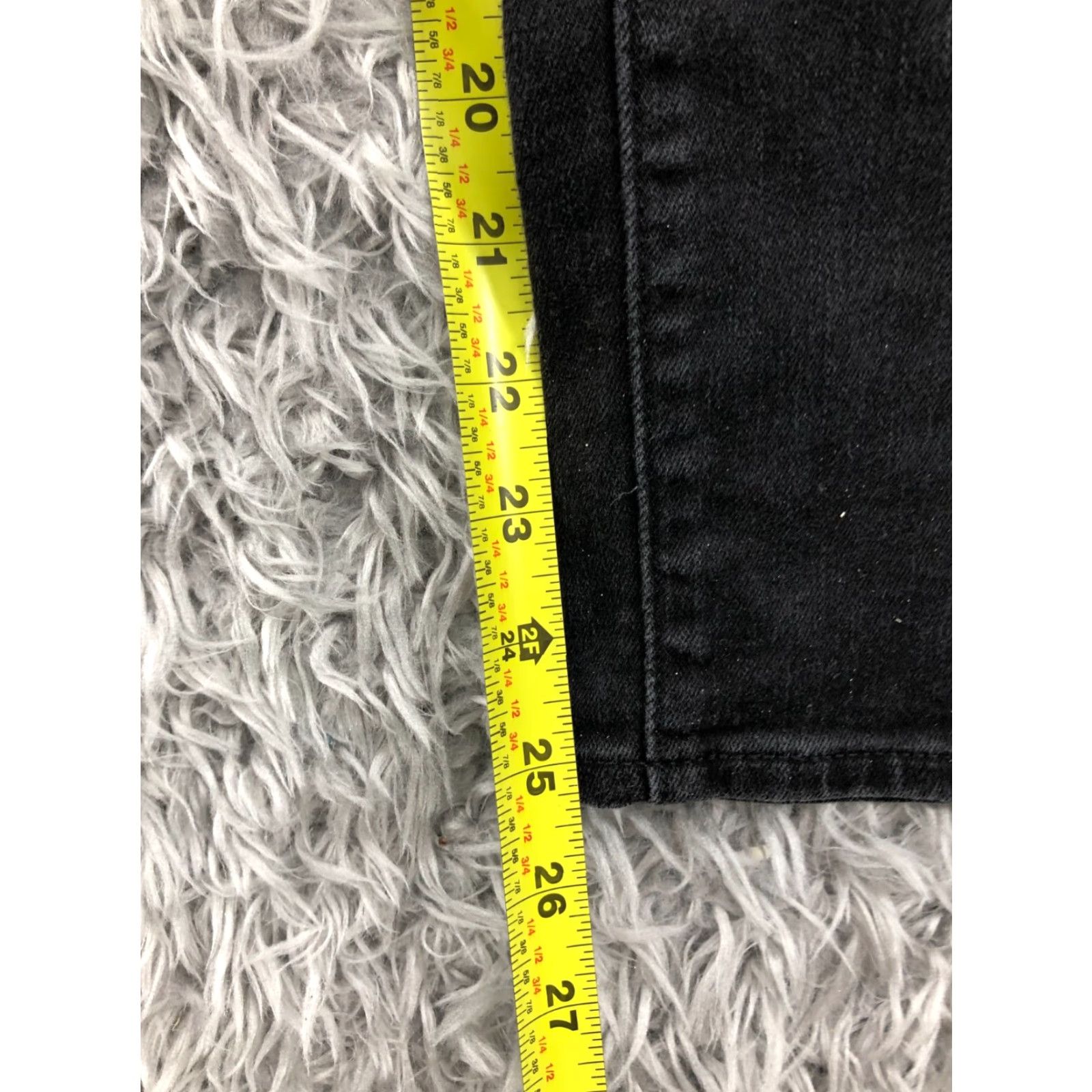 Levi's Levi's 711 Skinny Jeans Size 30 Womens Dark Wash Black Skinny Jeans 30 in Black Levi's 711 Women Modern American Classic Dark Denim Size 30" / US 8 / IT 44 - 3 Thumbnail