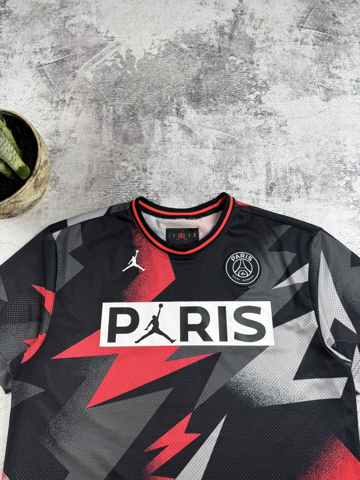 Jordan Brand Paris Saint Germain PSG Jordan Men’s M Size Soccer Football T Shirt Jersey Kit Size US M / EU 48-50 / 2 - 7 Thumbnail