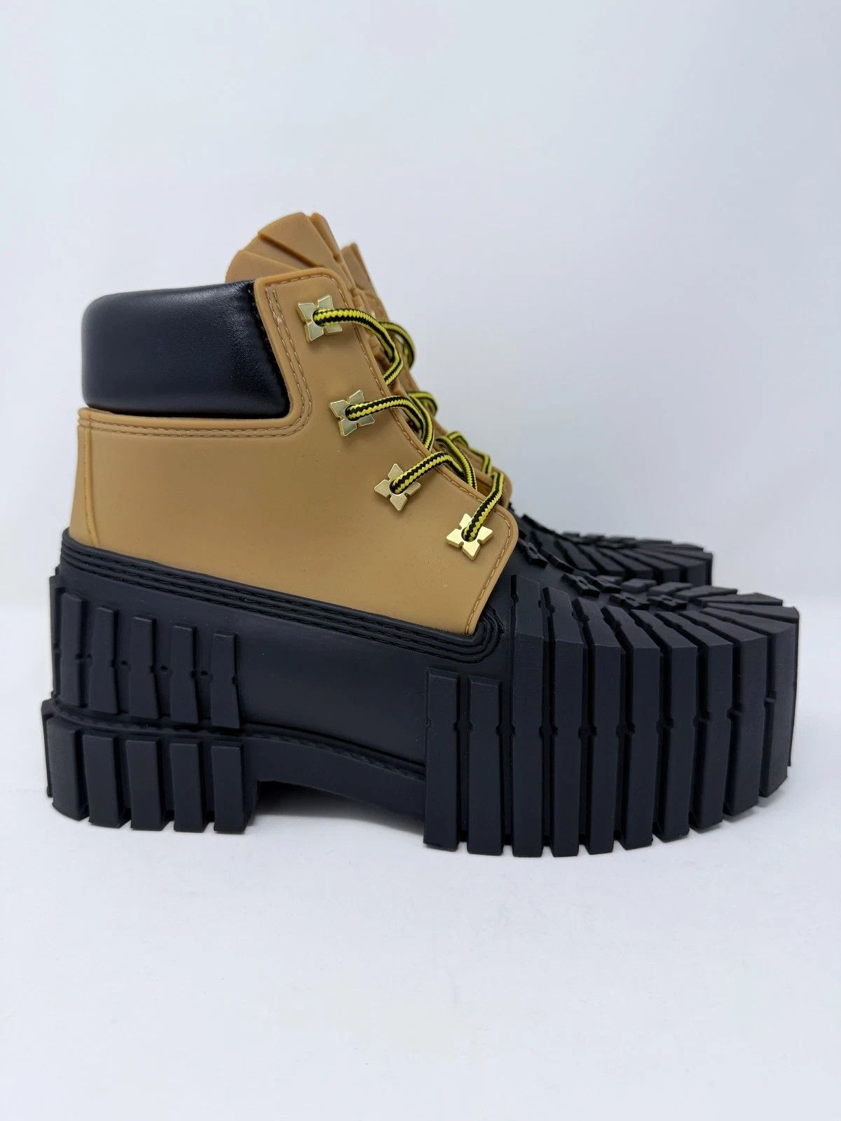 MSCHF MSCHF 2x4 Timberland Duck Boot Wheat Brown Black Size US 8 / EU 41 - 2 Thumbnail