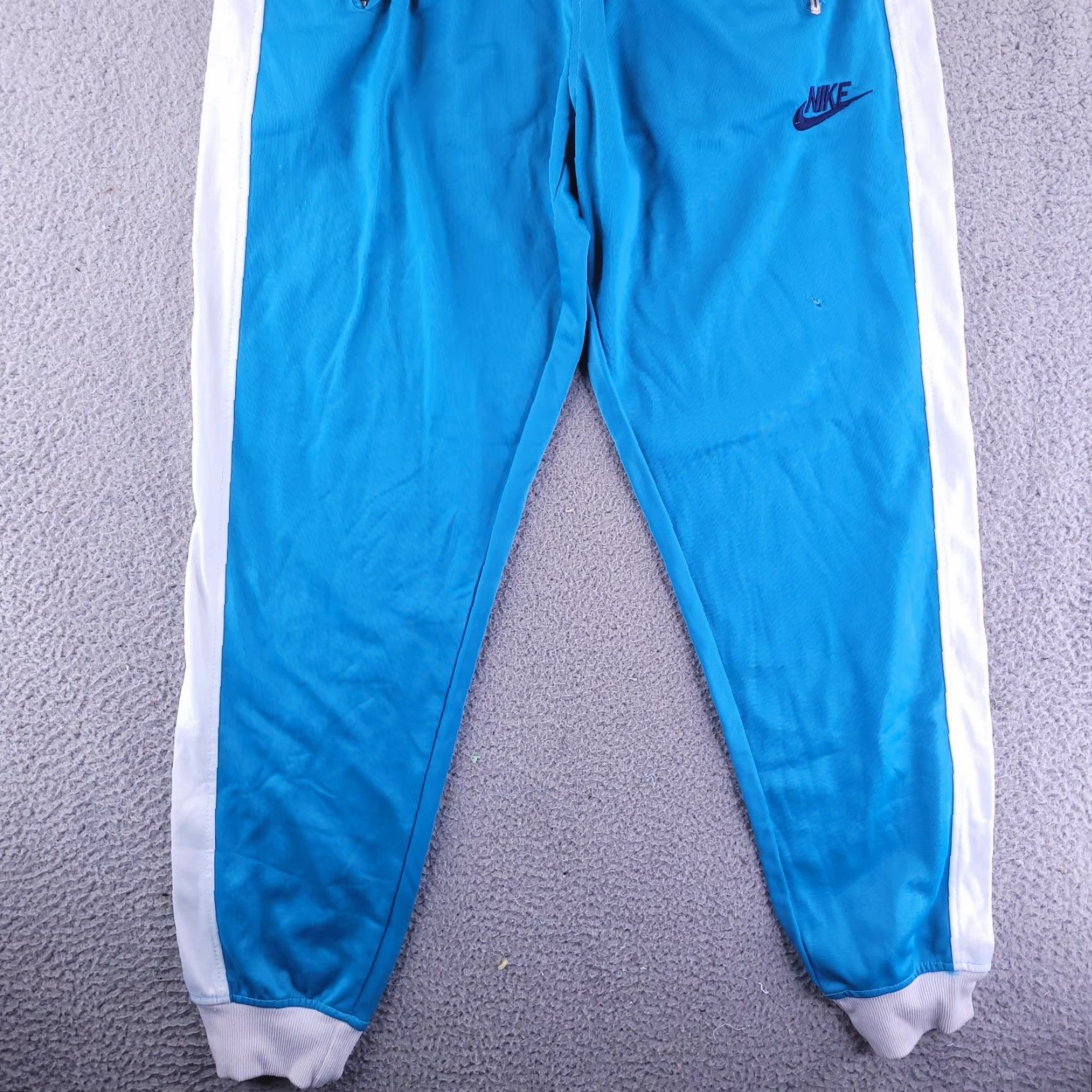 Nike VINTAGE Nike Sweatpants Mens L Blue 90s Retro Jogger Track Pants Size US 33 - 2 Thumbnail
