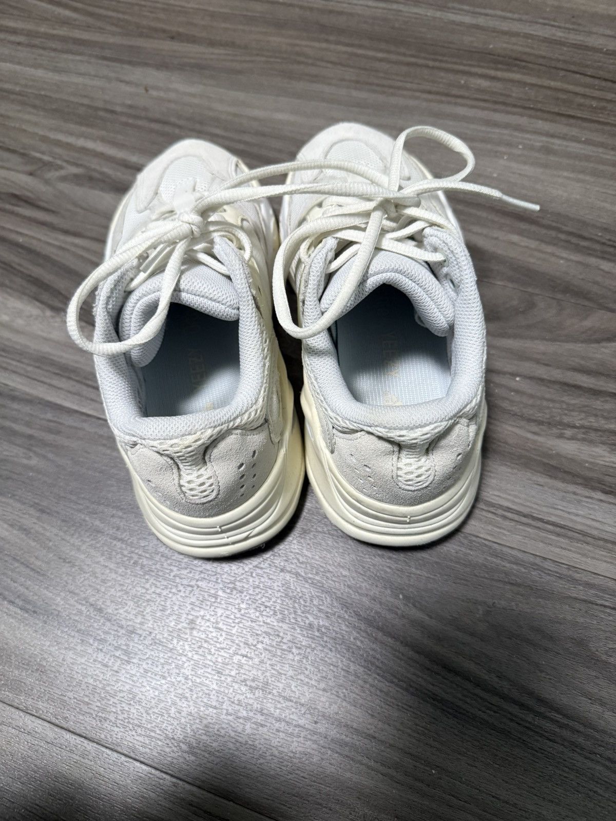 Adidas Adidas Yeezy Boost 700 Size US 6 / IT 36 - 4 Thumbnail