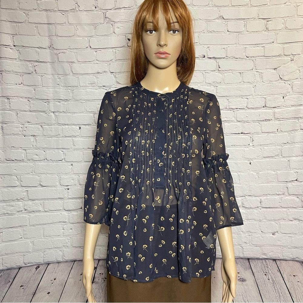 French Connection NWT New French Connection Mahi sheer floral print Blouse Si Size S / US 4 / IT 40 - 3 Thumbnail