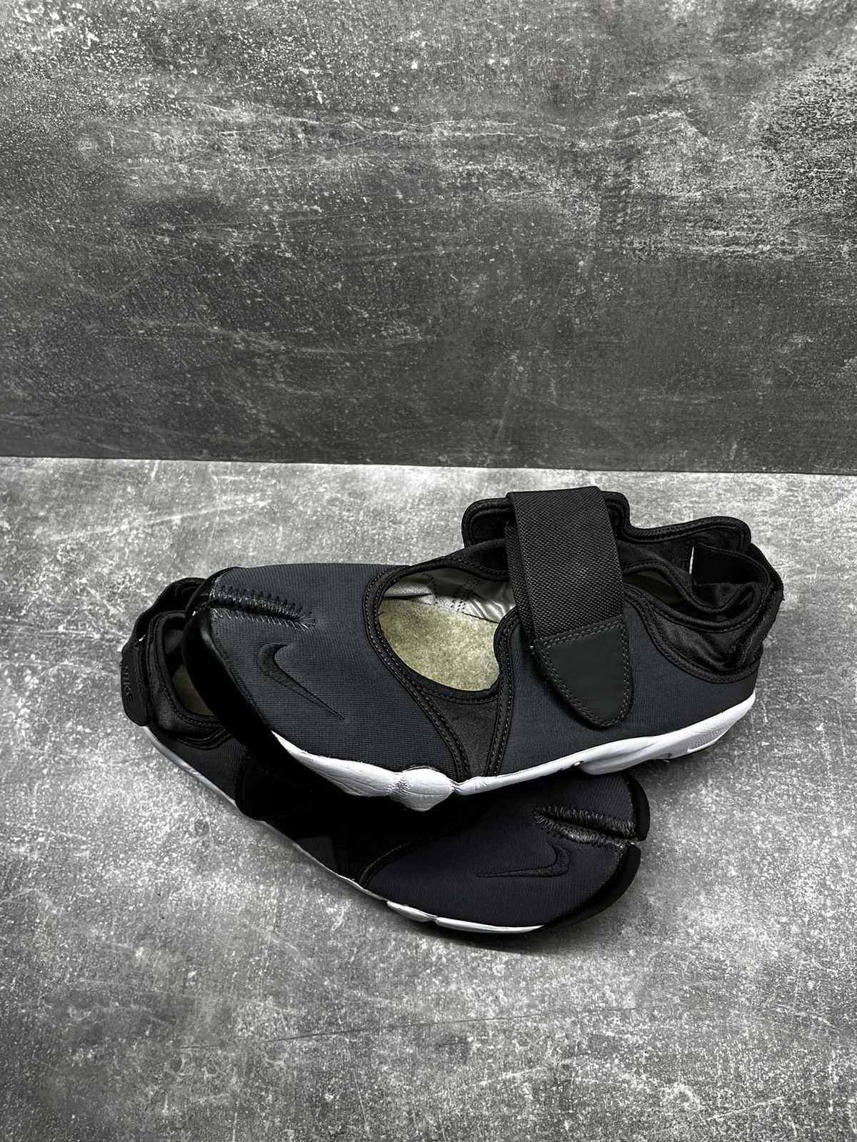 Nike × Vintage Vintage Nike Air Rift Sandals Tabi Black Shoes Vintage Y2k Size US 9 / EU 42 - 3 Thumbnail