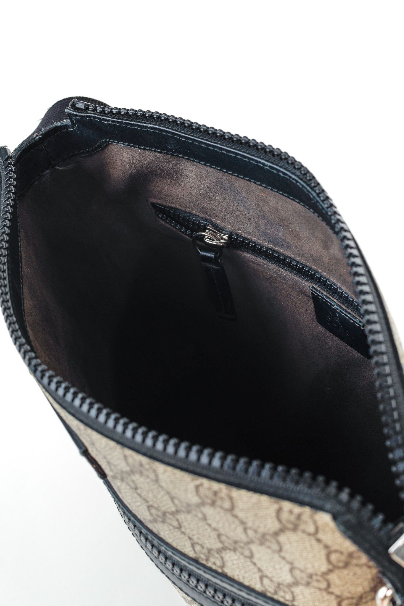 Gucci Gucci GG Supreme Monogram Leather Trim Flat Messenger Bag Size ONE SIZE - 11 Thumbnail