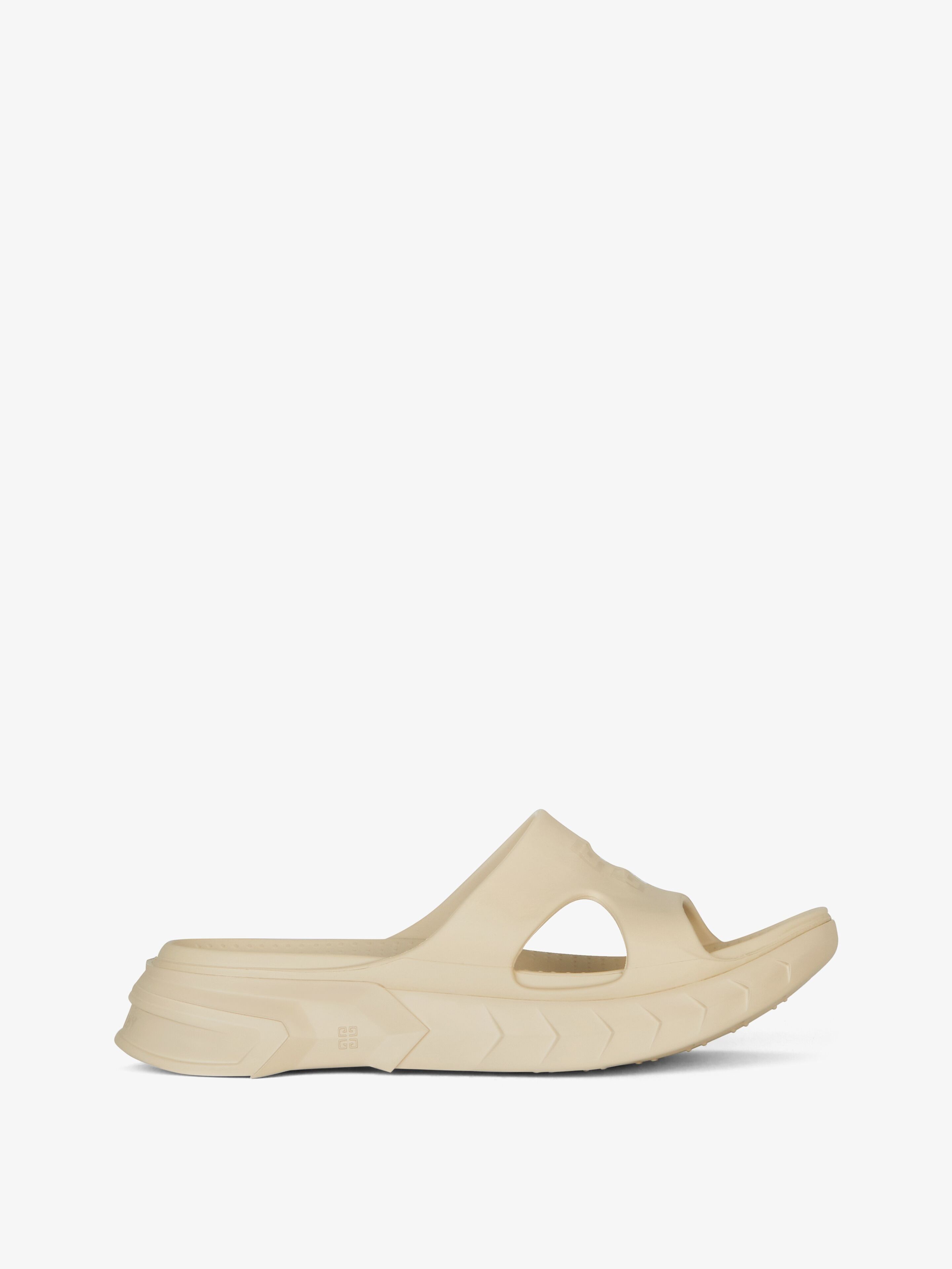 o1srvl11e0525 Marshmallow Flat Sandals In Rubber in Beige