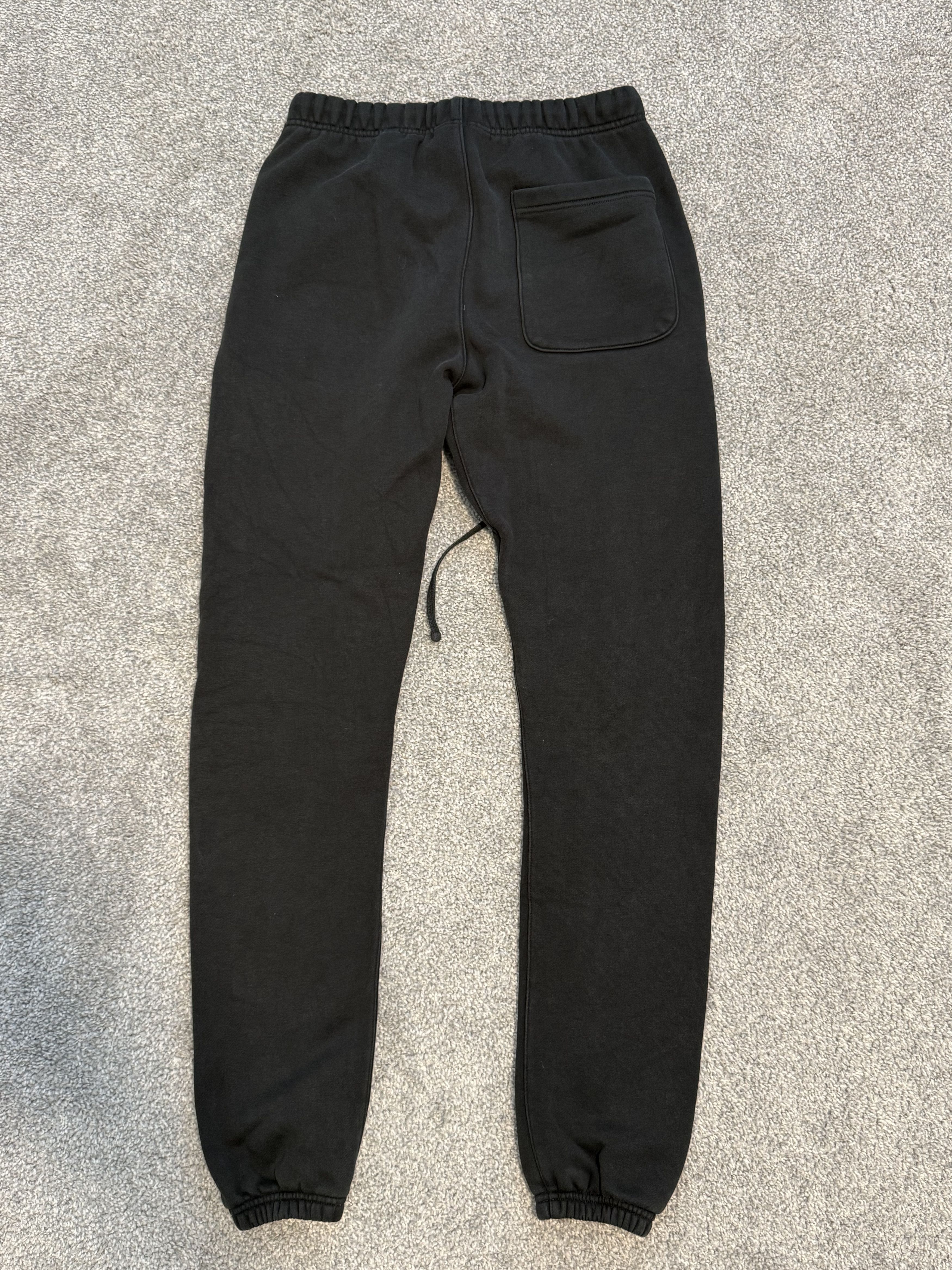 Fear of God Fear of God Essentials Sweatpants Black Size US 30 / EU 46 - 2 Thumbnail