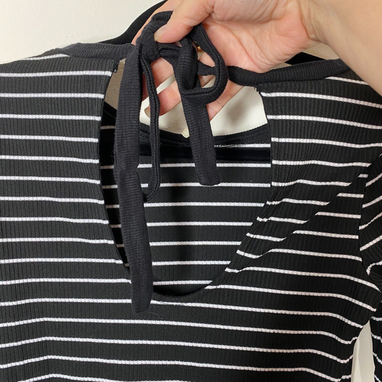 Saylor Saylor Black & White Stripe Long Sleeve Keyhole Tie Dress S Size S / US 4 / IT 40 - 6 Thumbnail