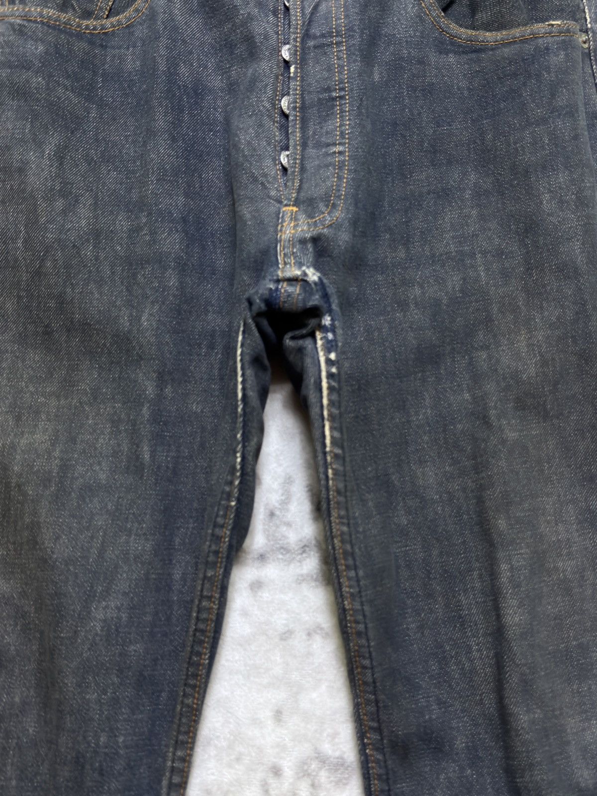 Levi's Vintage Levi's 501 Distressed classic straight-leg cut Size US 31 - 6 Thumbnail