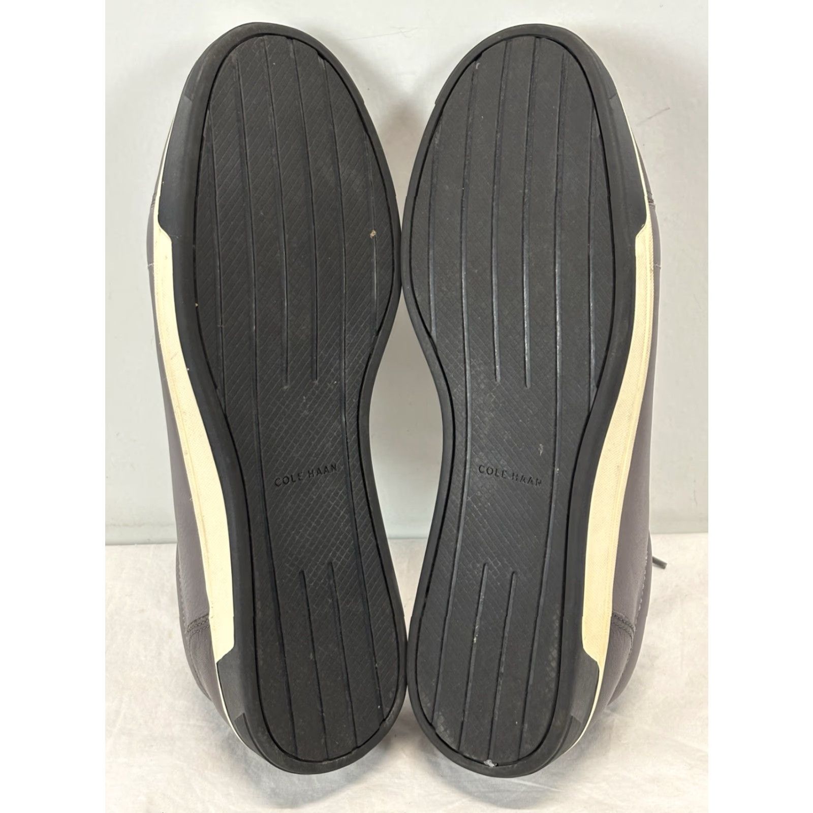 Cole Haan VINTAGE? Wait: It's not vintage. So: Cole Haan Leather Oxford Sneakers Mens Sz 11 M Gray Lace-Up Cap Toe Casual Shoes Size ONE SIZE - 5 Thumbnail