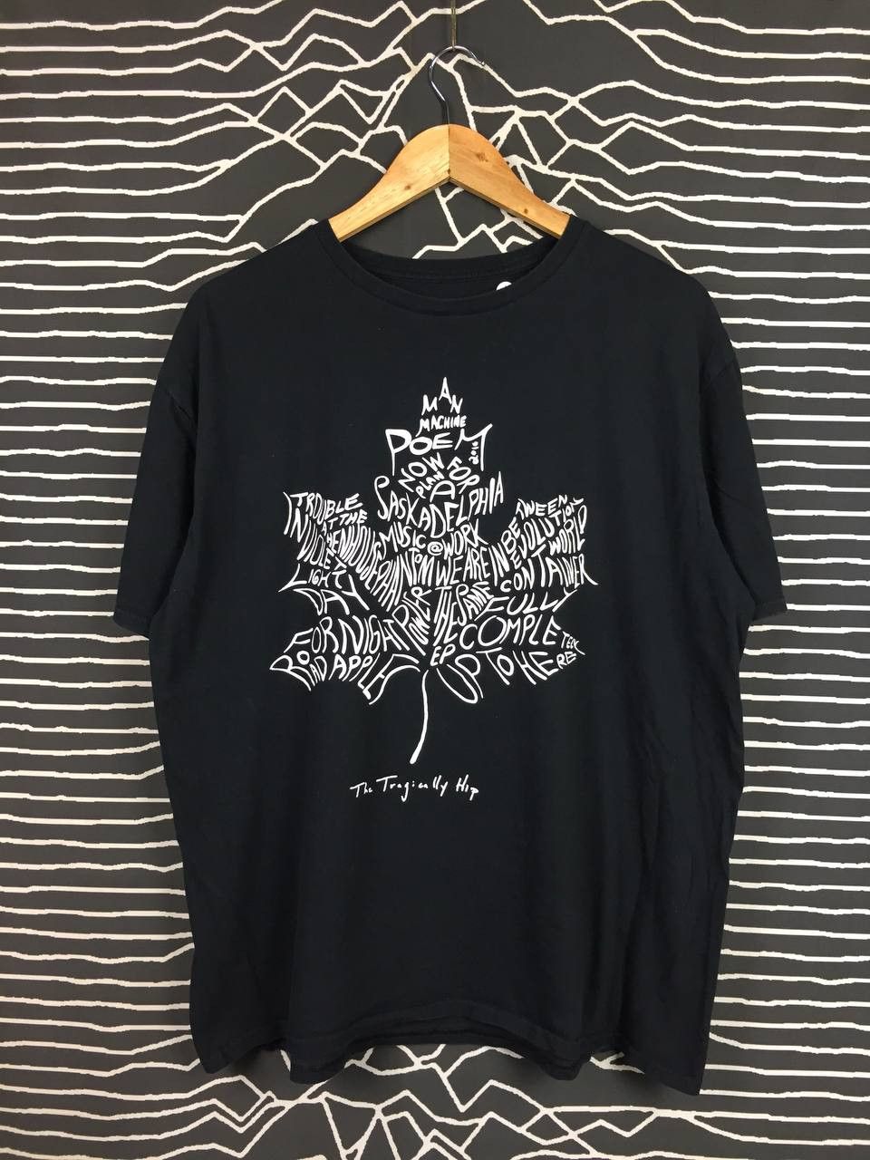 Band Tees × Vintage The Tragically Hip Canadian Rock Band Tee Size US XL / EU 56 / 4 - 1 Thumbnail