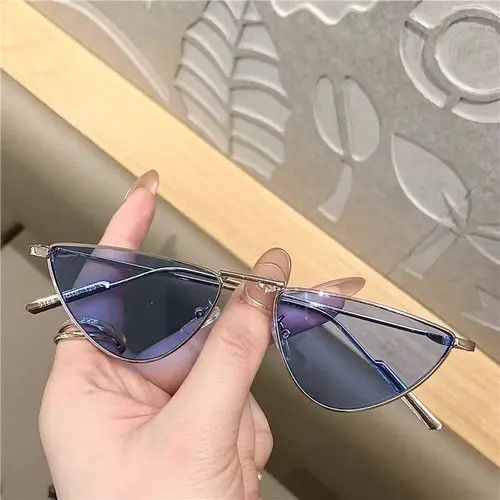 Designer × Vintage Retro cat eye sunglasses Size ONE SIZE - 1 Preview